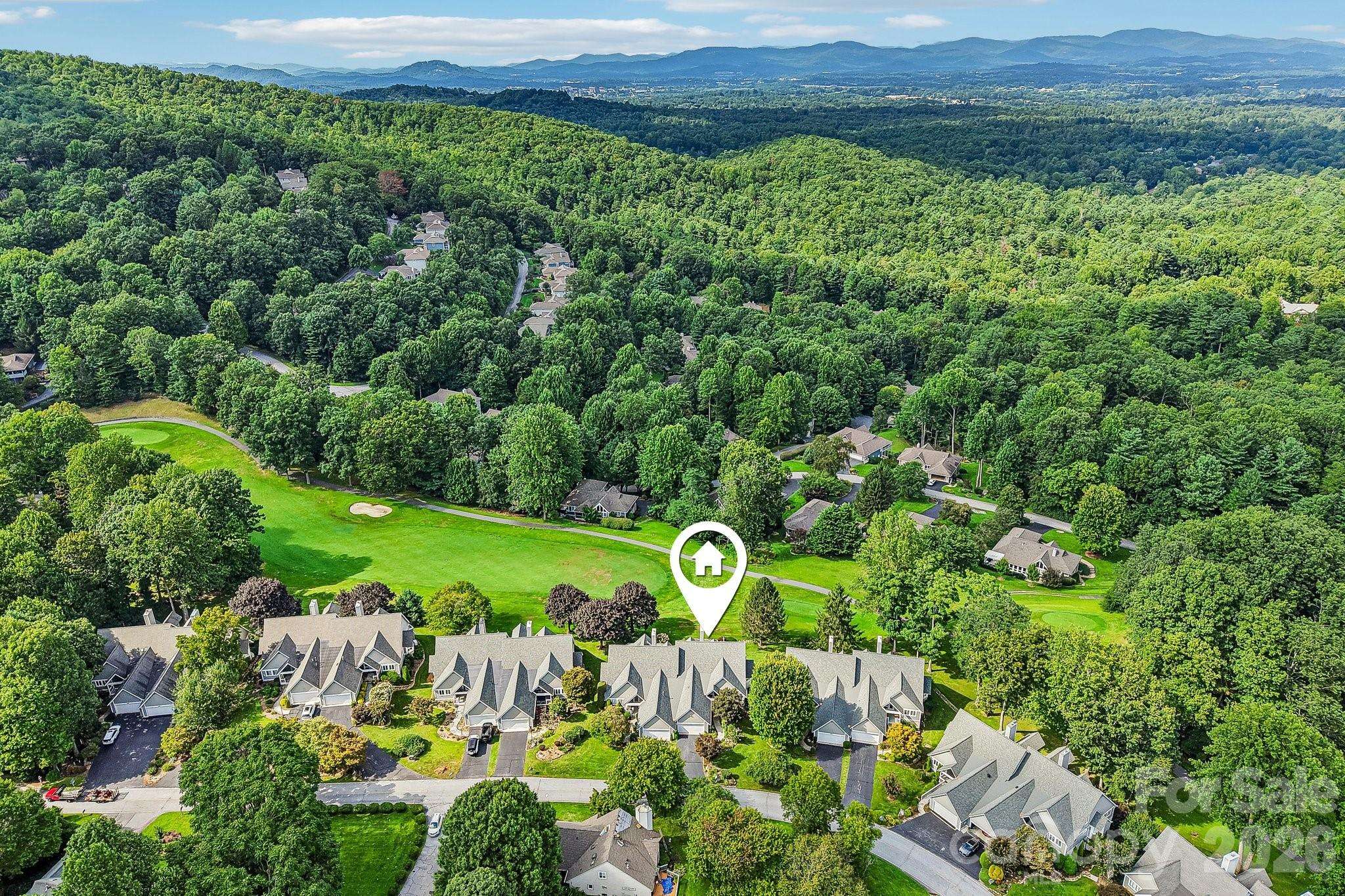 146 Overlook DR, Flat Rock, NC 28731