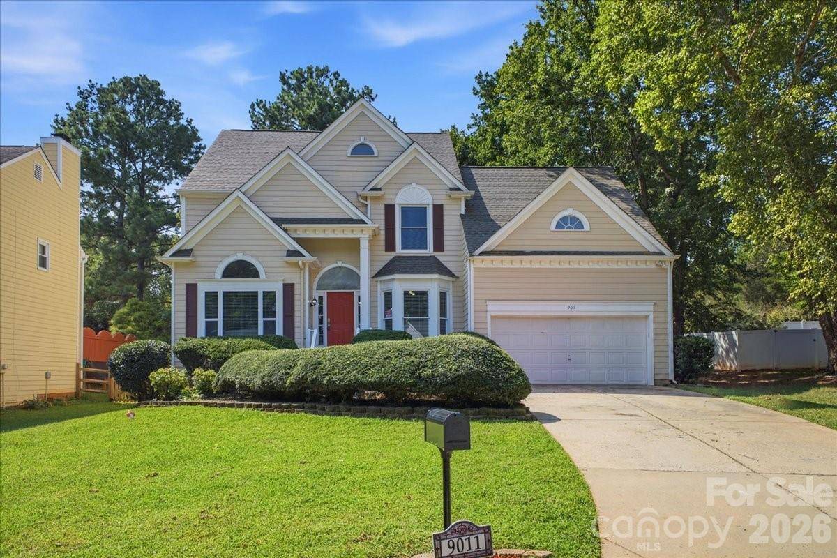 9011 Coleshire CT, Charlotte, NC 28269