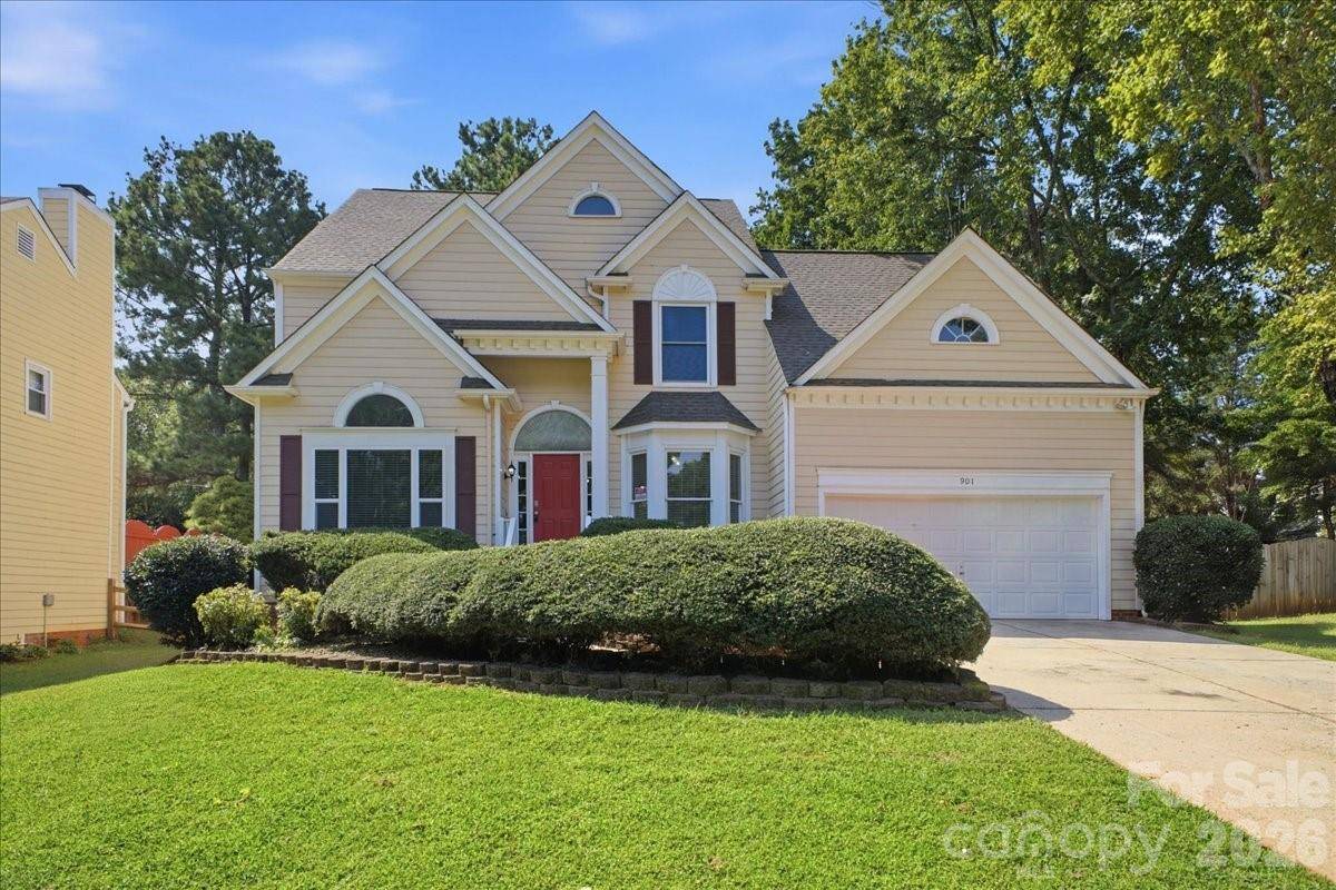 9011 Coleshire CT, Charlotte, NC 28269