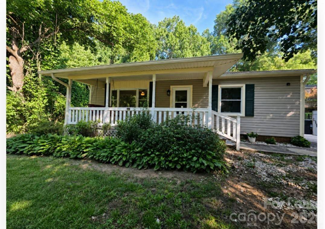 804 Carolyn DR SE, Concord, NC 28025