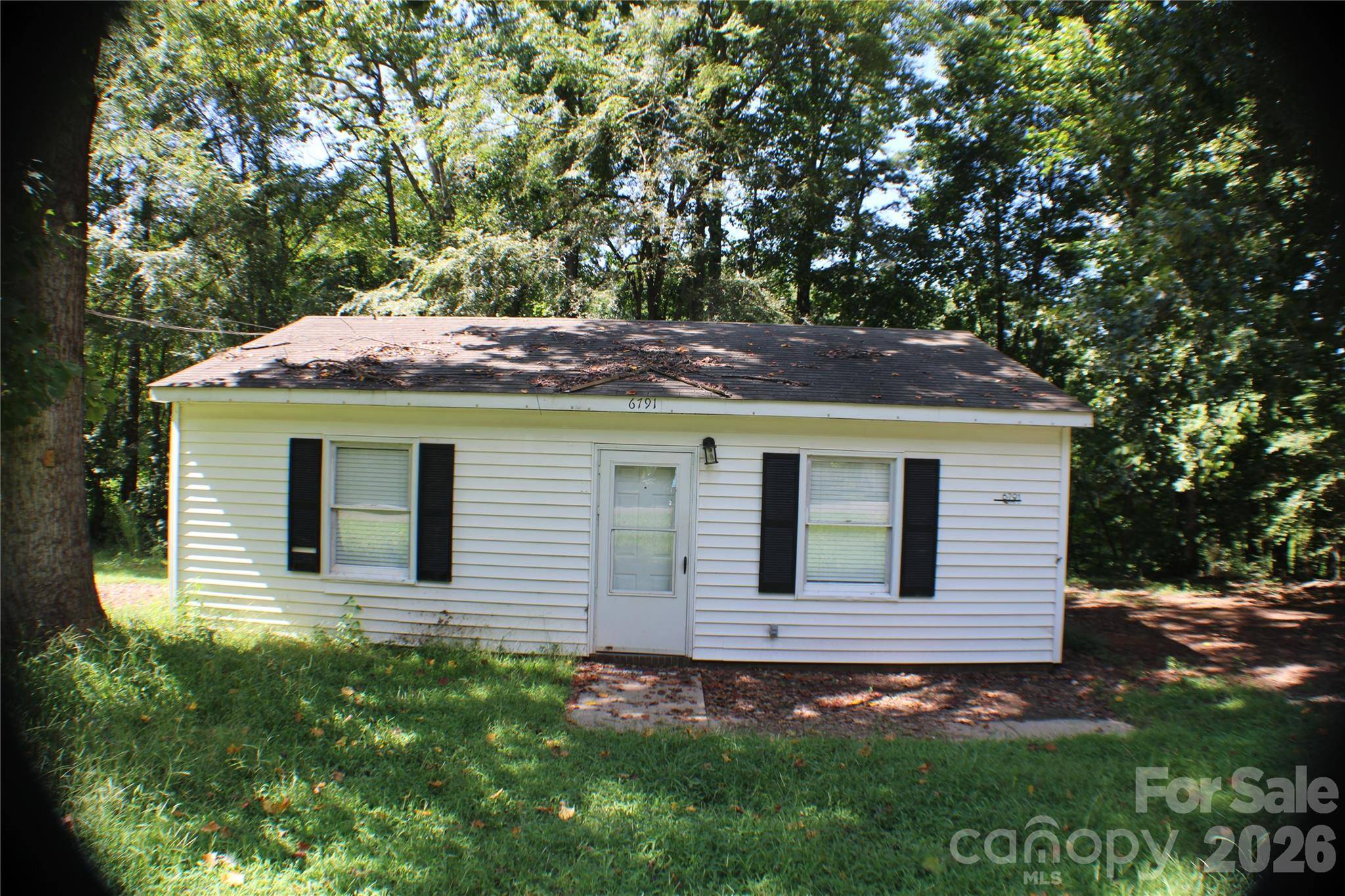 6791 Glover LN, Stanley, NC 28164