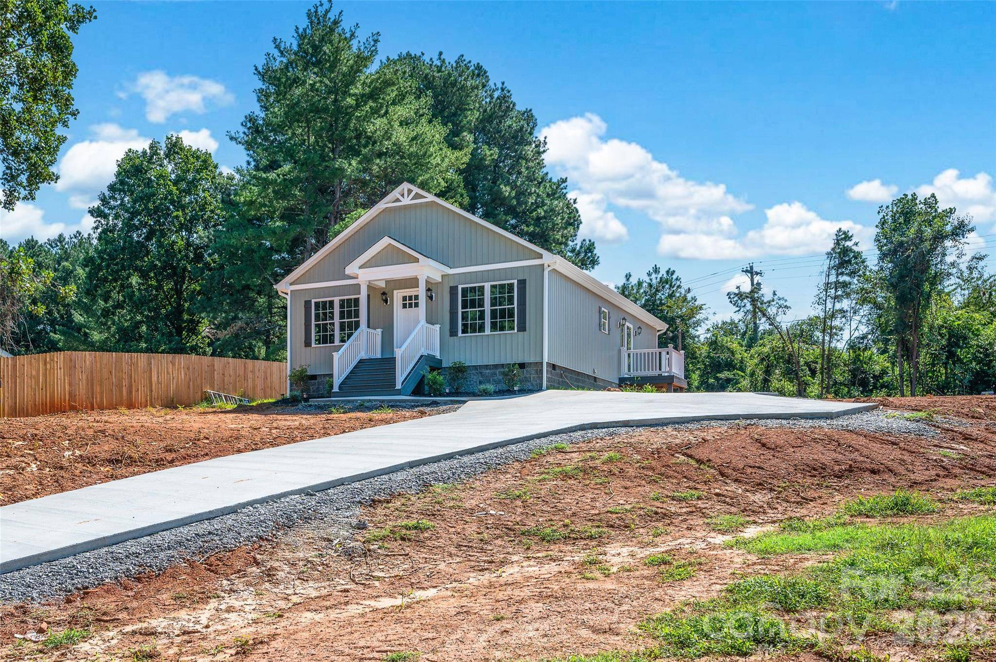 405 Falls AVE, Granite Falls, NC 28630