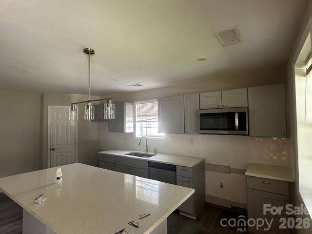 910 Linwood RD, Gastonia, NC 28052