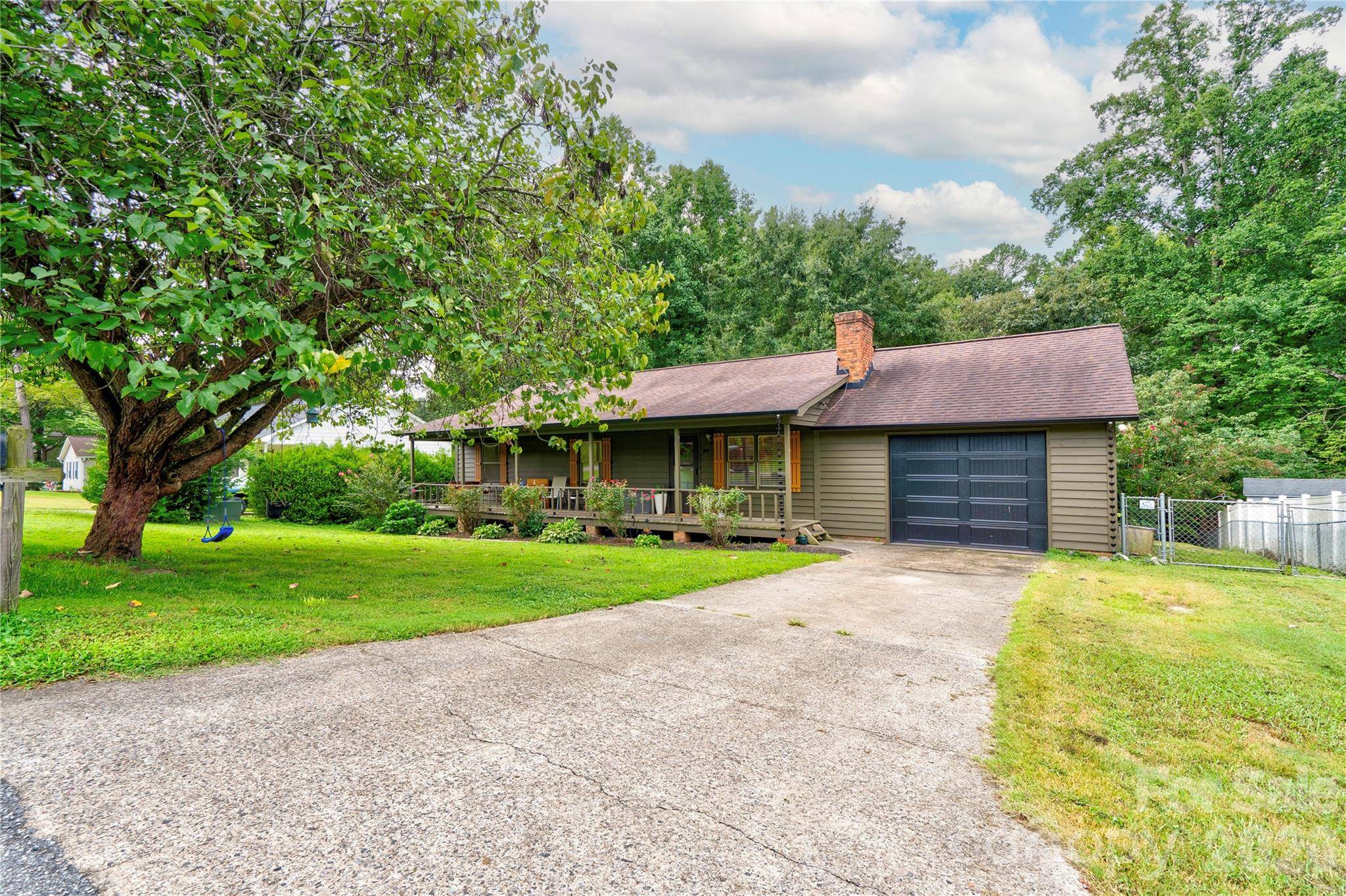 615 Ginger DR, Kings Mountain, NC 28086