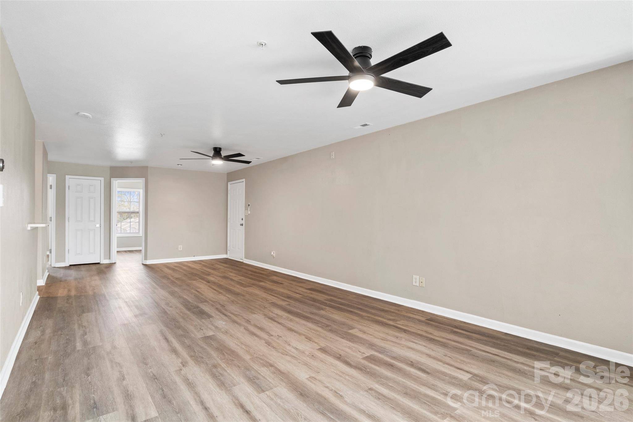 1134 Plaza Walk DR, Charlotte, NC 28215