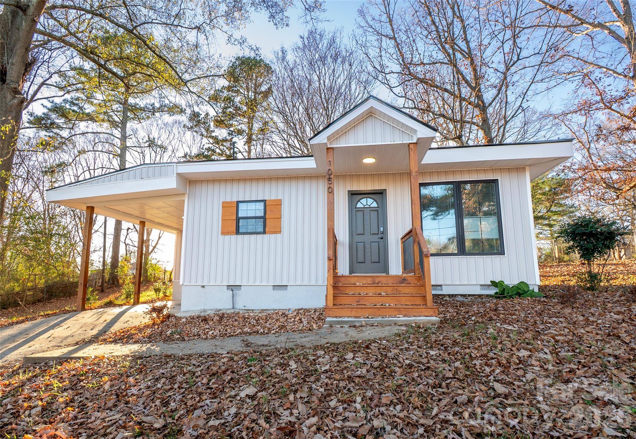 1050 Barnett DR, Kings Mountain, NC 28086