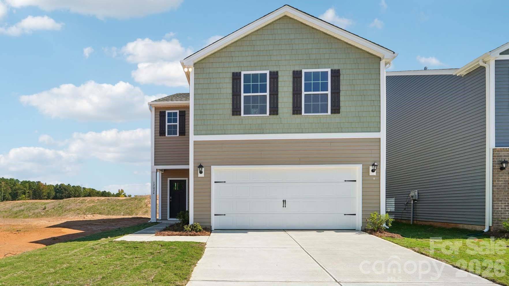 226 Lauren LN, Hendersonville, NC 28792