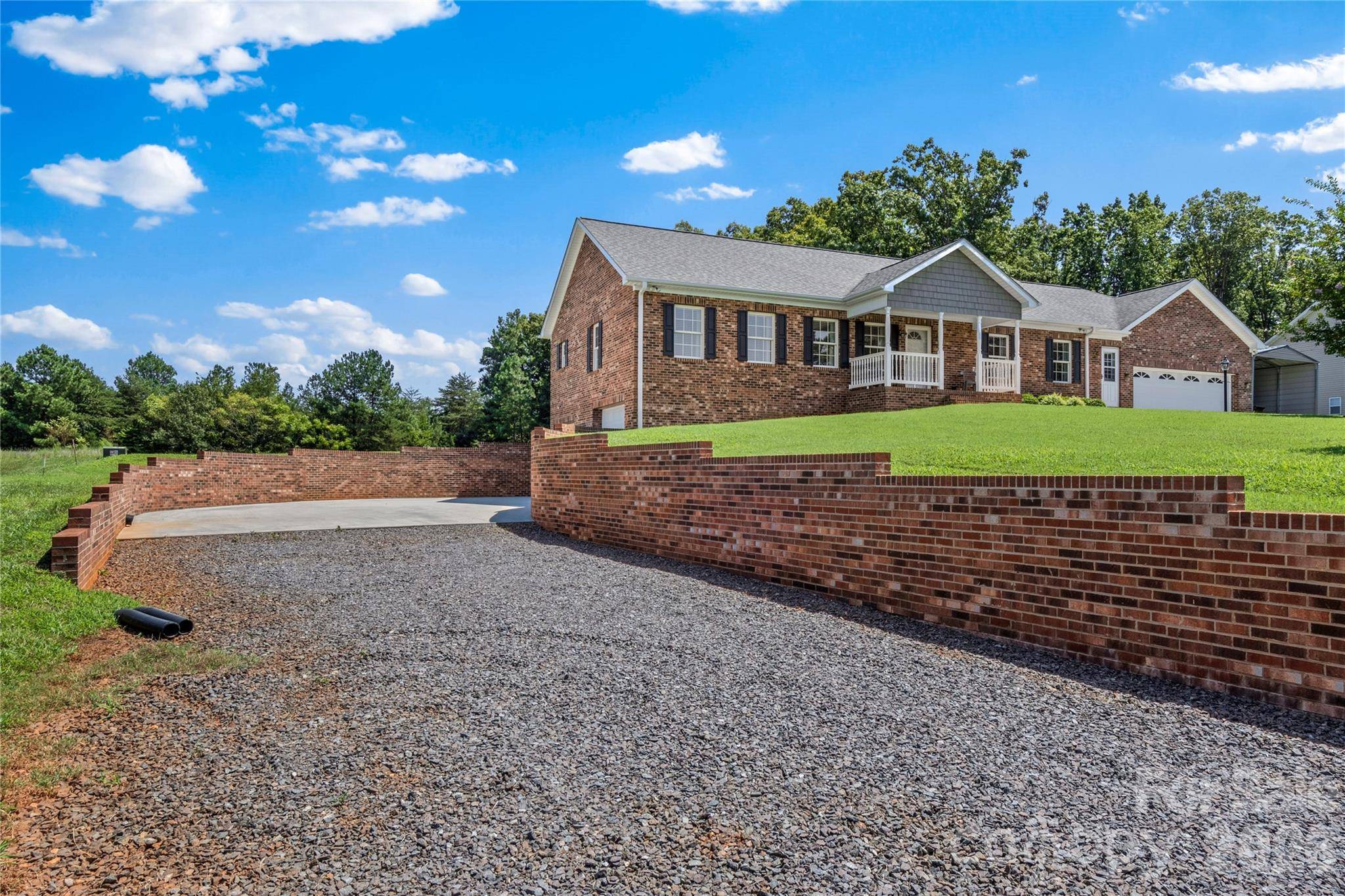 527 Howardtown CIR, Mocksville, NC 27028