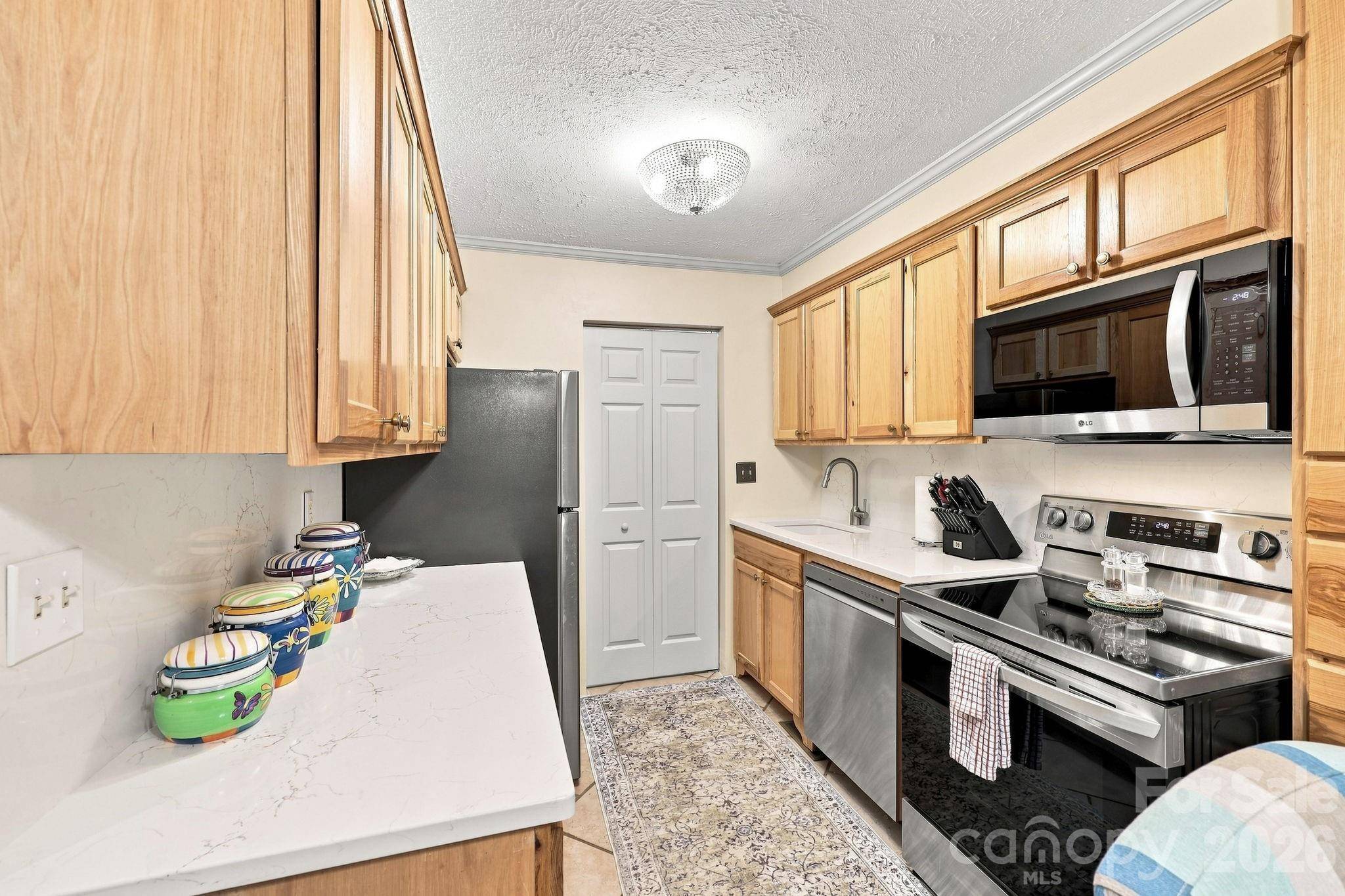 71 Shepard SQ #303, Brevard, NC 28712