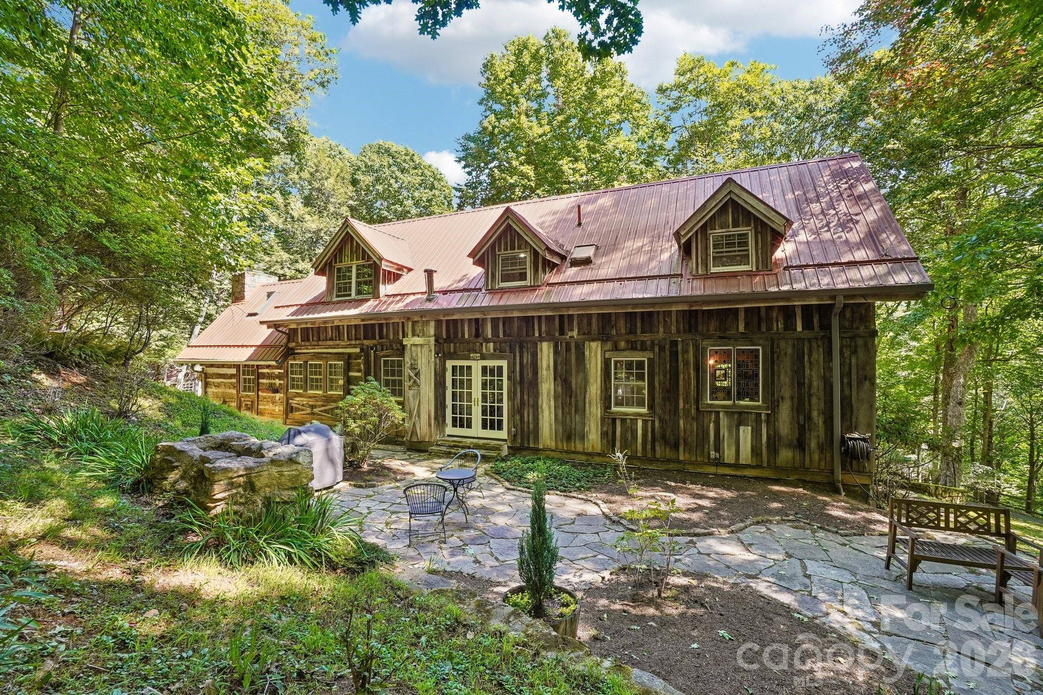311 Wonderly LN, Mars Hill, NC 28754