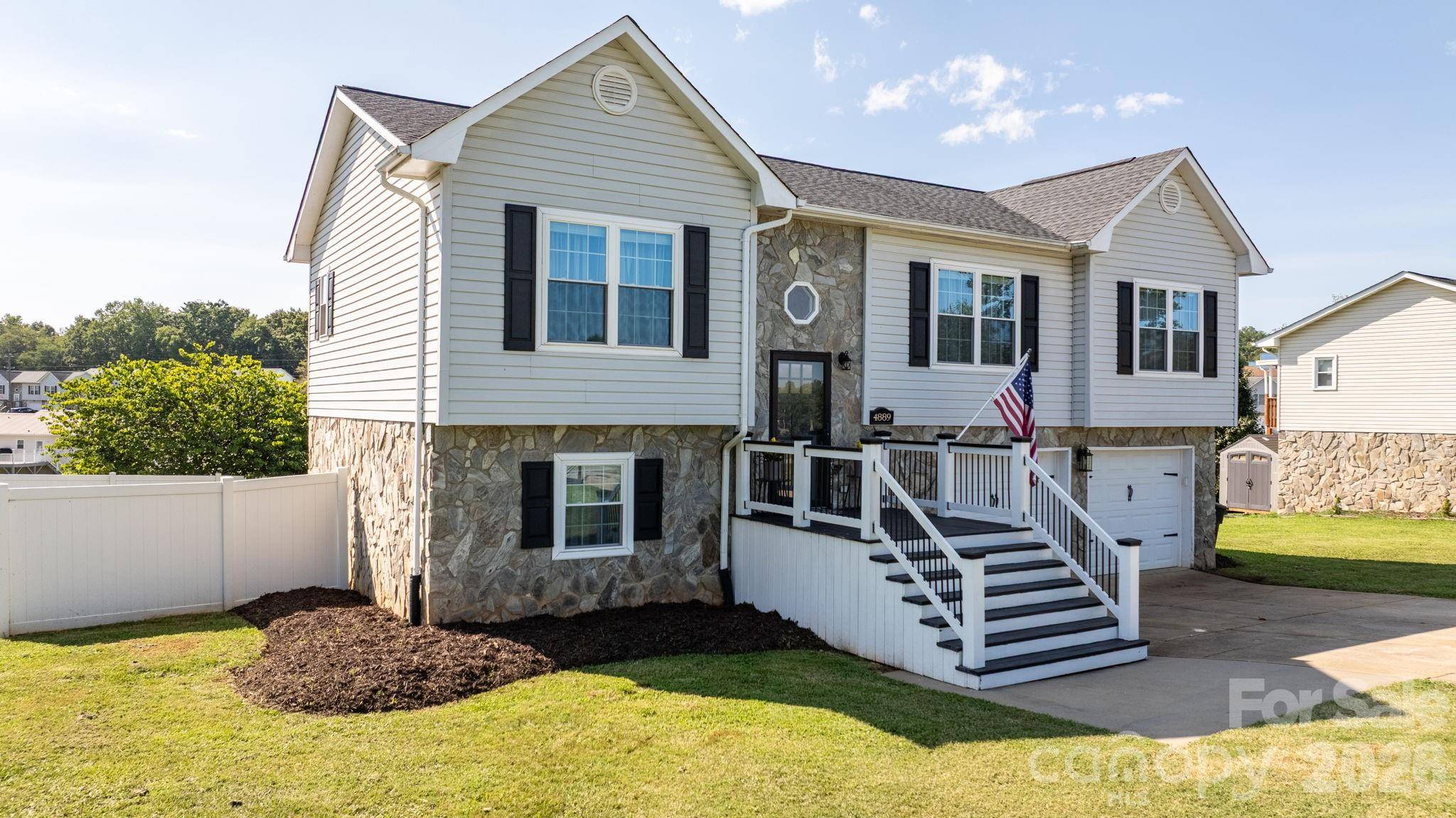 4889 Carpenter RD, Granite Falls, NC 28630