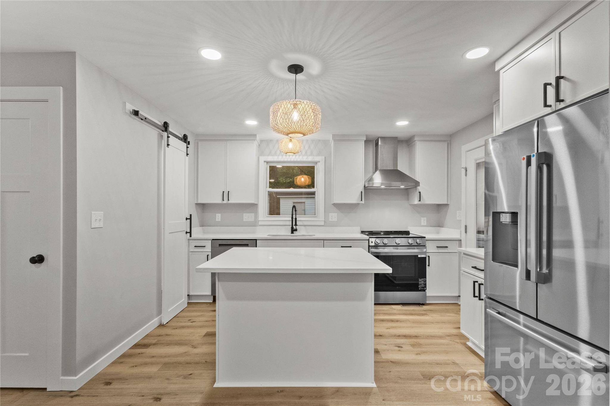 562 Barrington PL NW, Concord, NC 28027