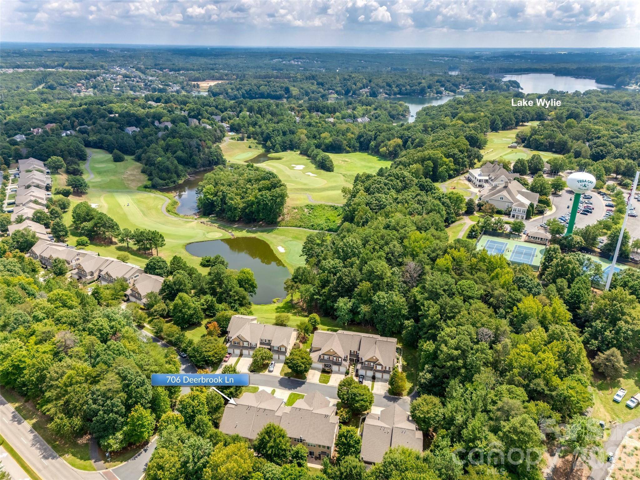 706 Deerbrook LN, Tega Cay, SC 29708