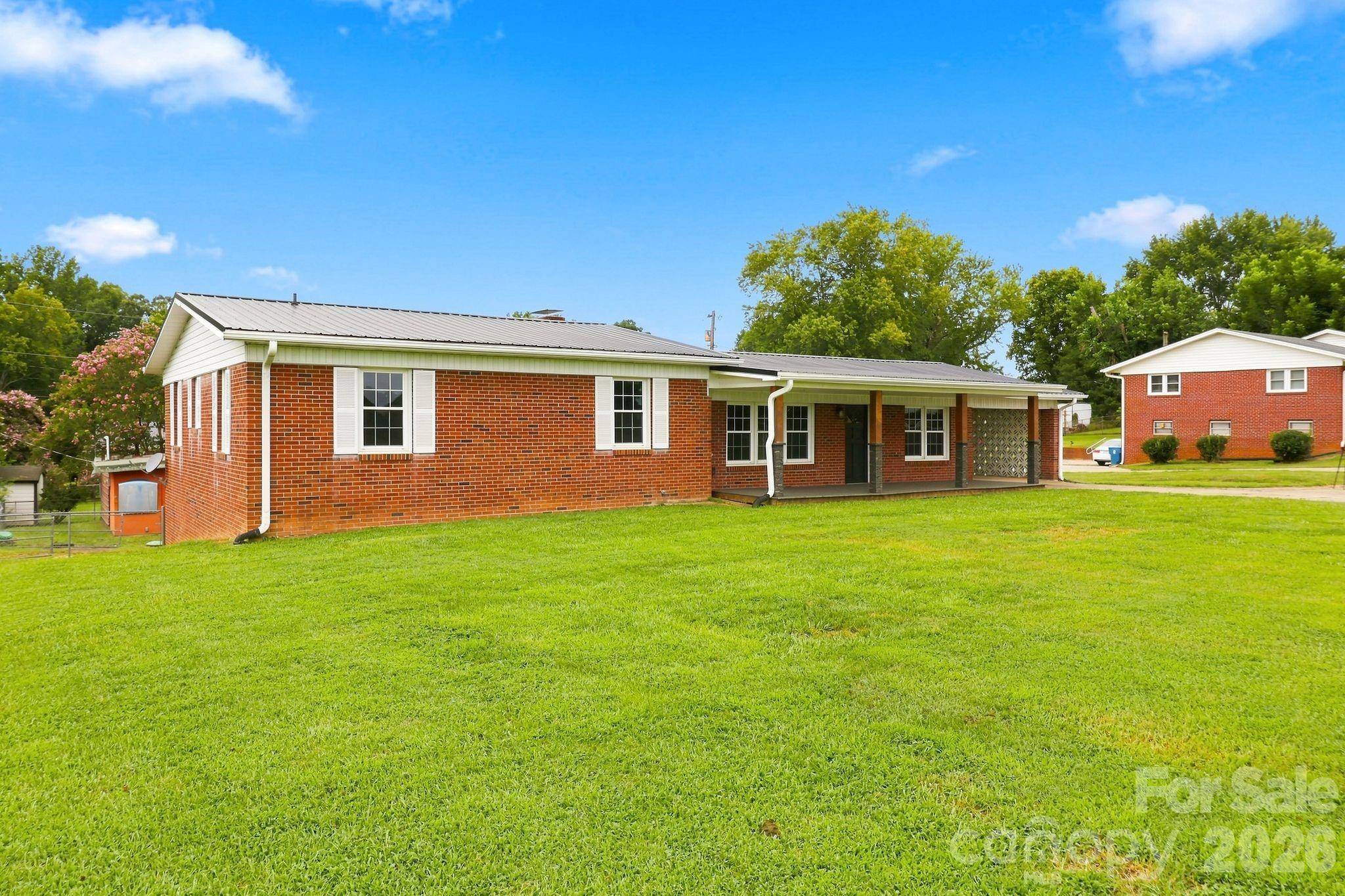 1664 Chase High RD, Forest City, NC 28043
