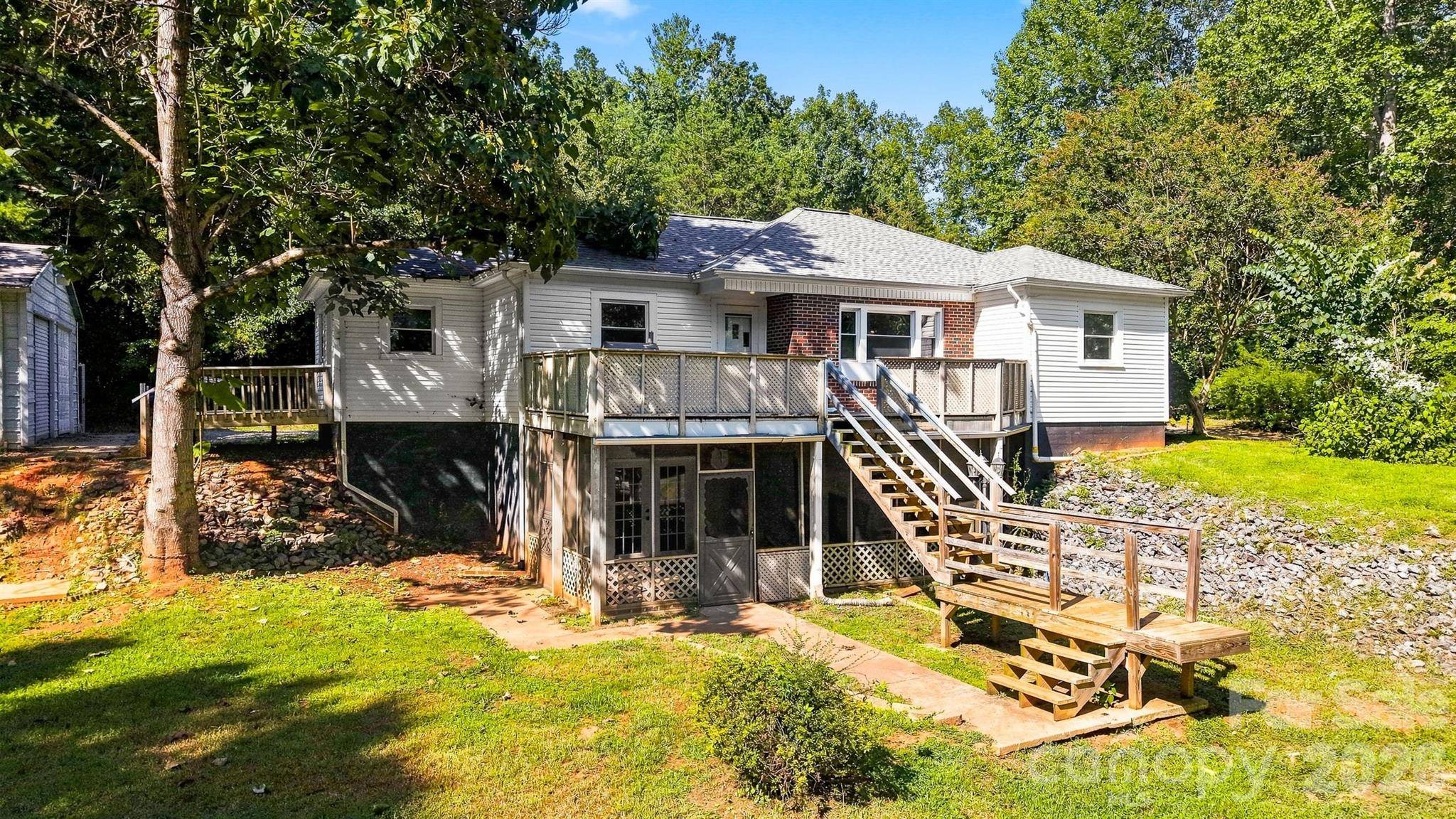 3436 Cannon Ridge RD, Lenoir, NC 28645