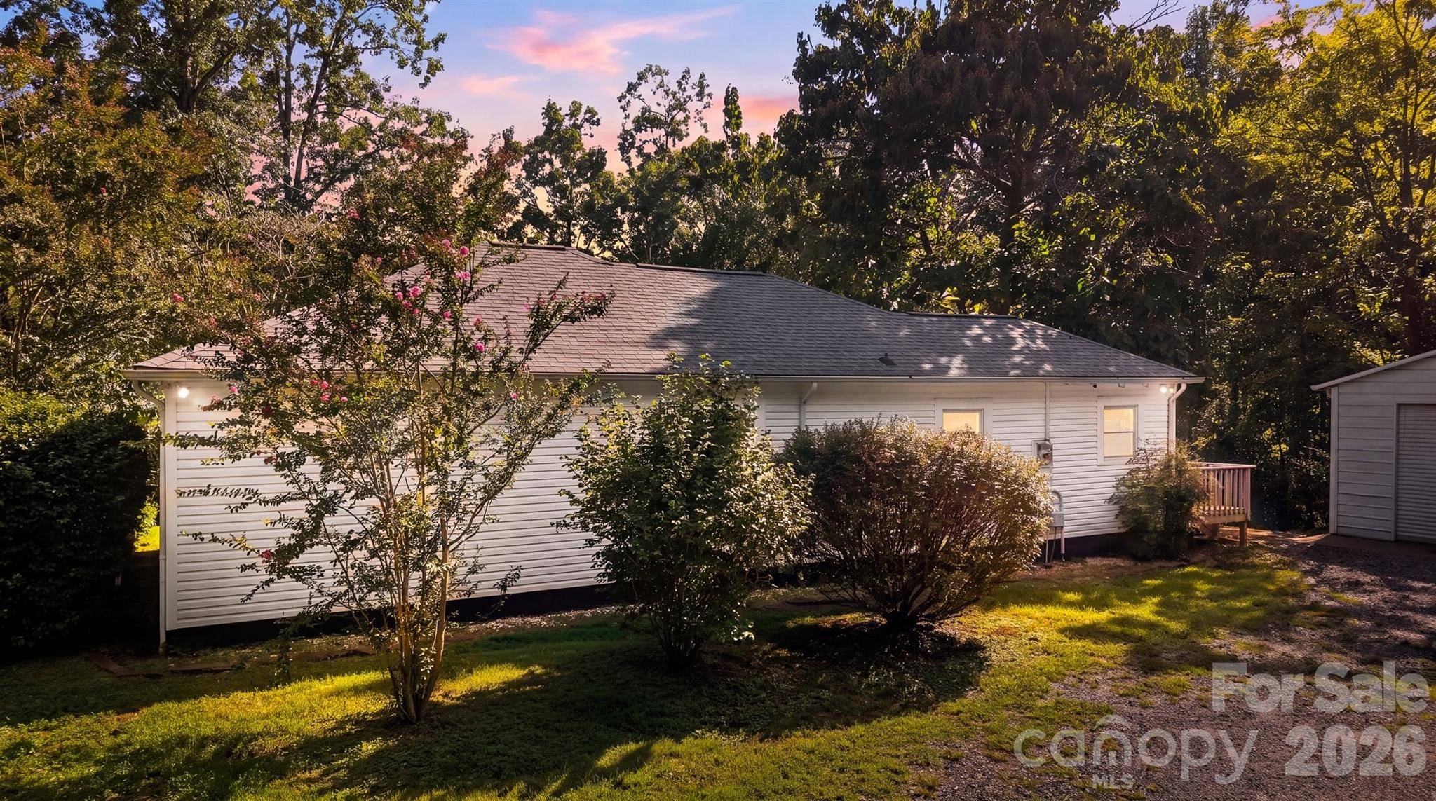 3436 Cannon Ridge RD, Lenoir, NC 28645