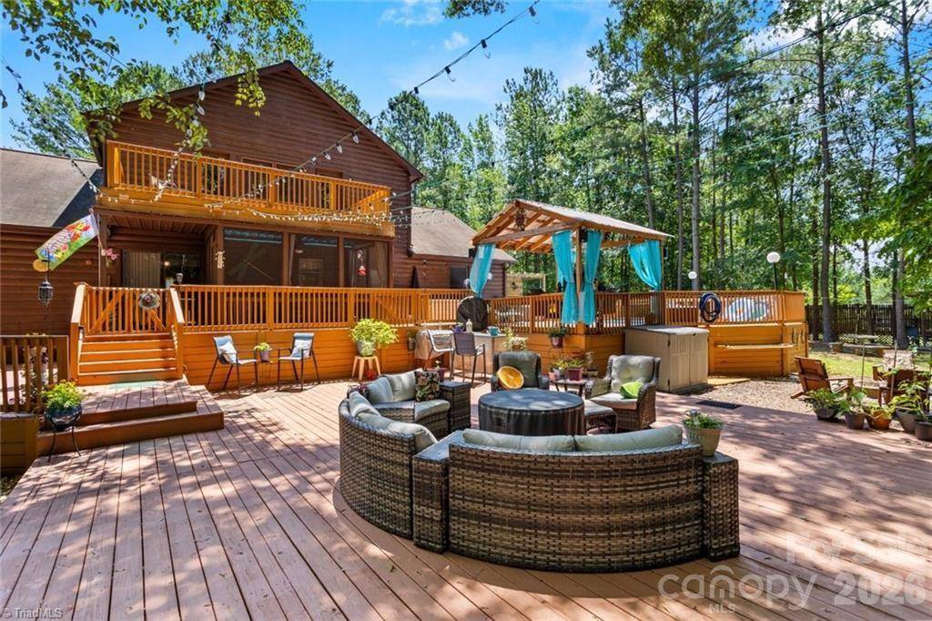 143 Mohegan TRL, Mocksville, NC 27028