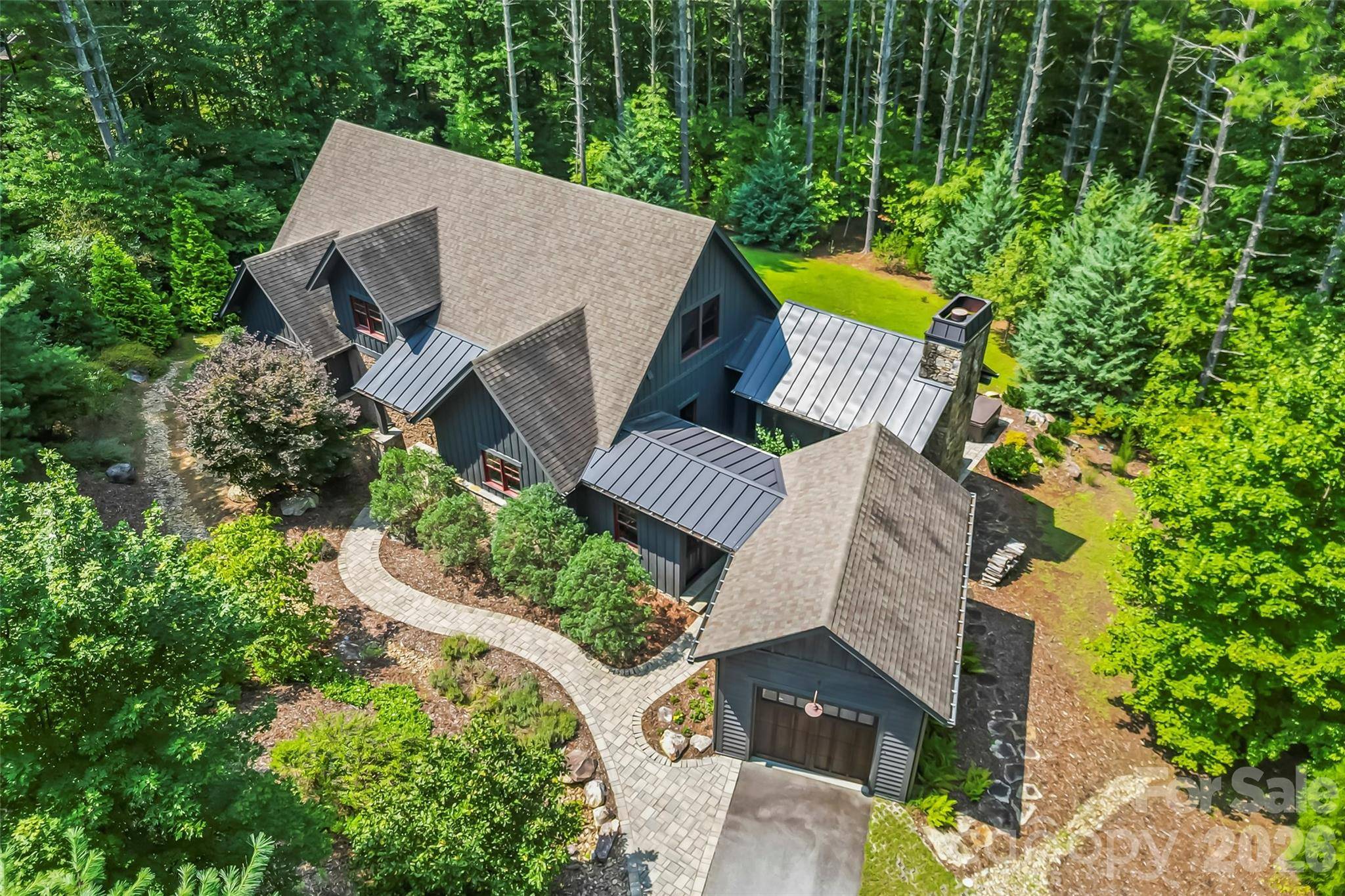 3201 Donahue DR, Nebo, NC 28761