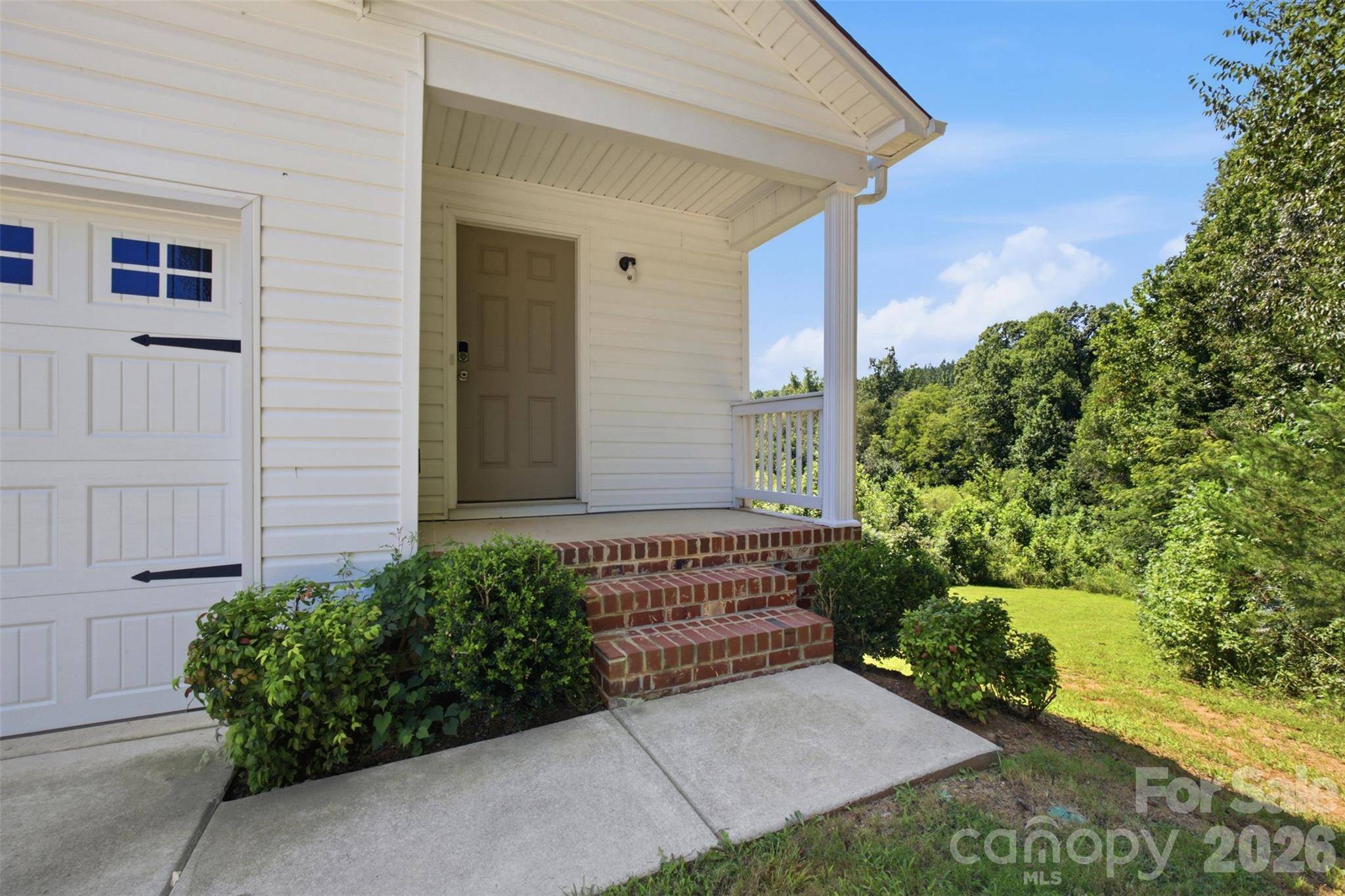 181 Four Andrews DR, Harmony, NC 28634