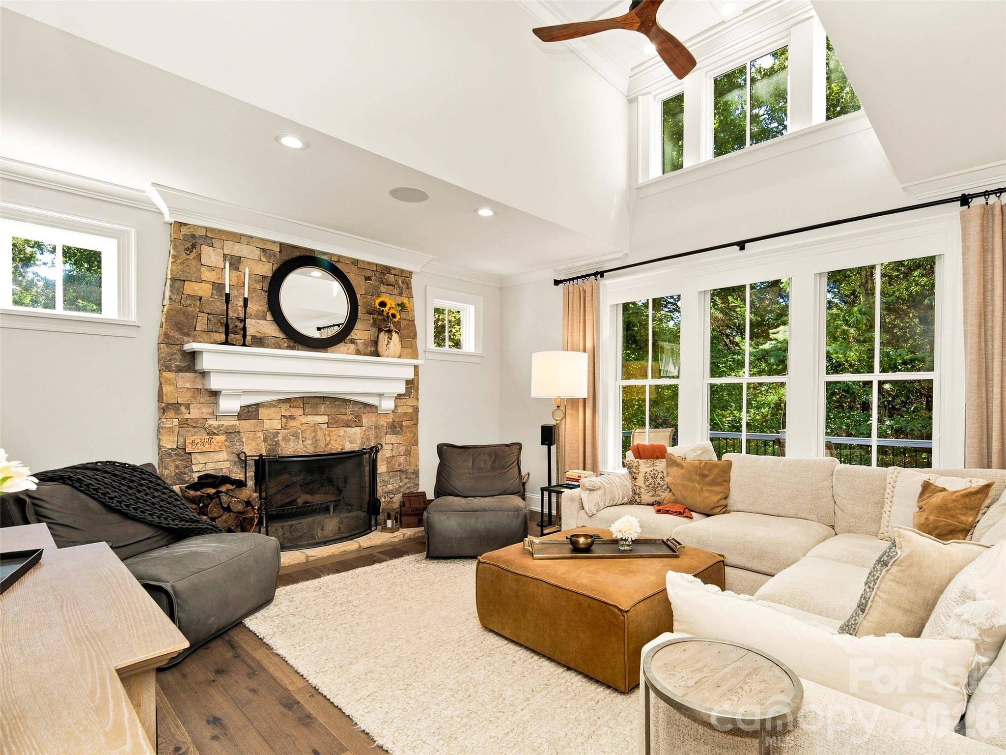 54 Mountain DR, Biltmore Lake, NC 28715