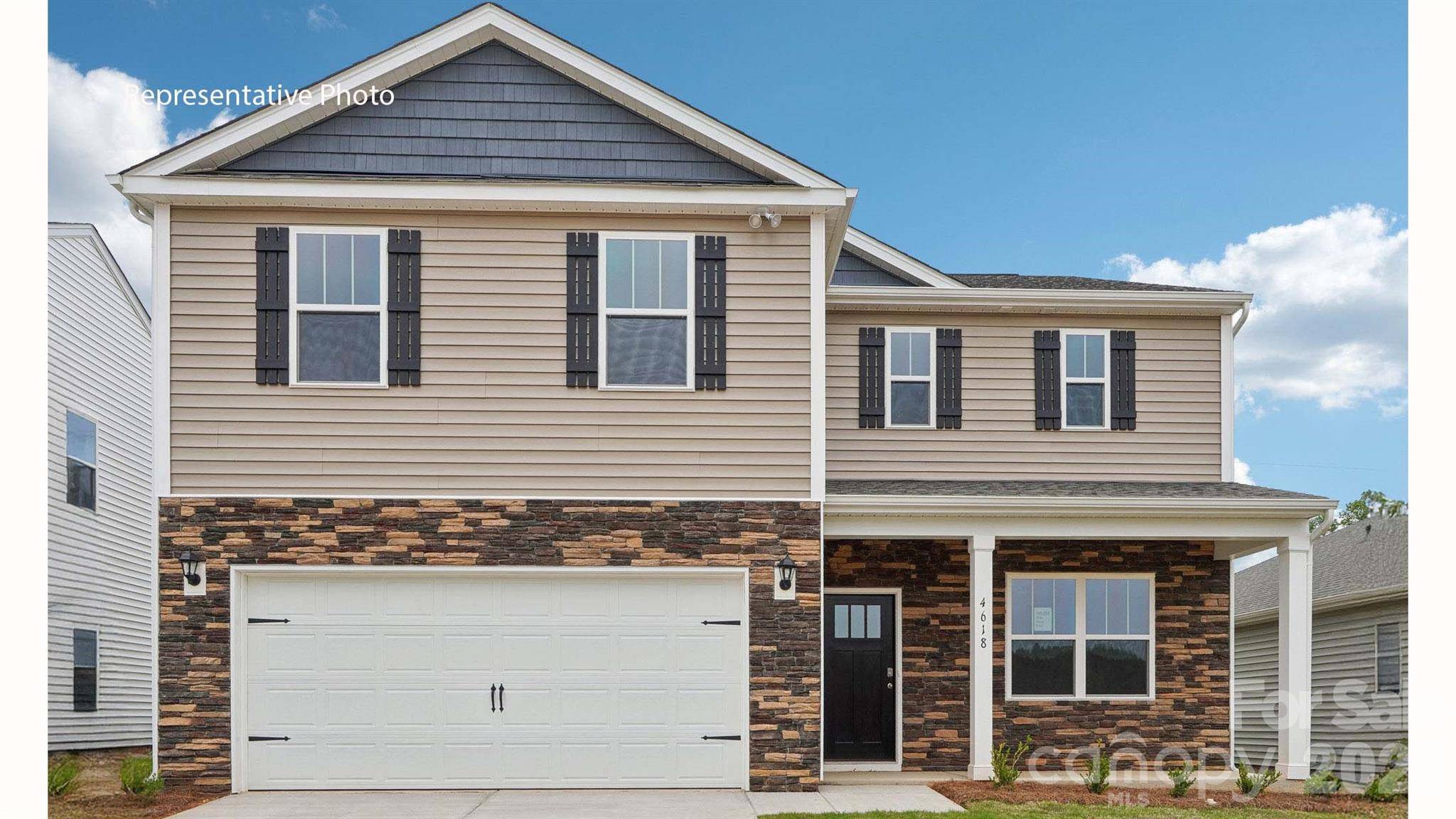 1702 7th Street DR NE, Hickory, NC 28601