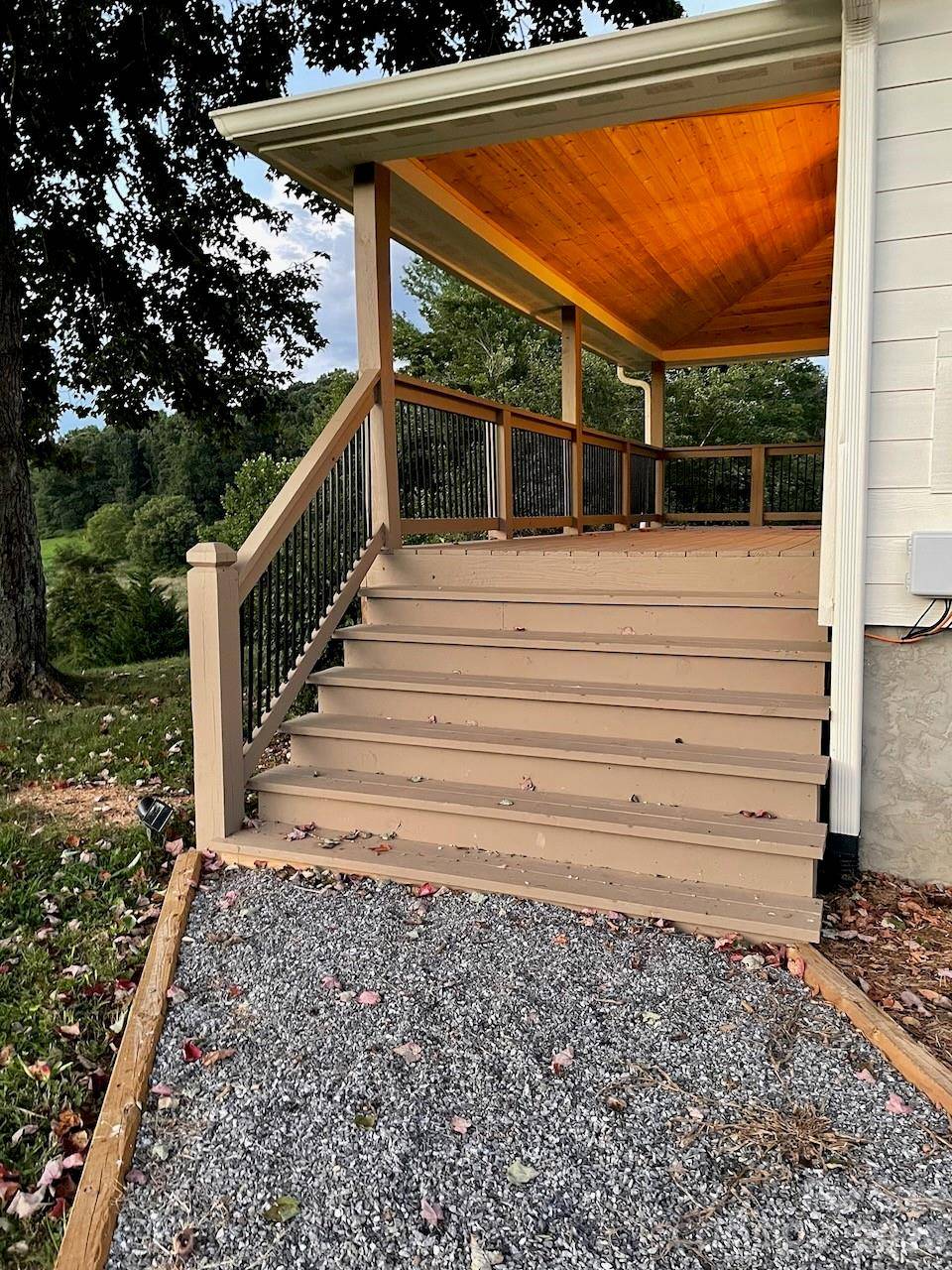255 Dix Creek No 1 RD, Leicester, NC 28748