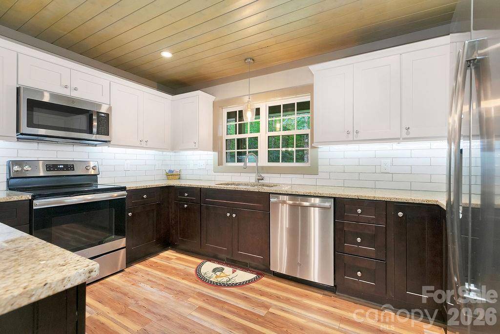 503 Cliff Ridge DR, Cleveland, SC 29635