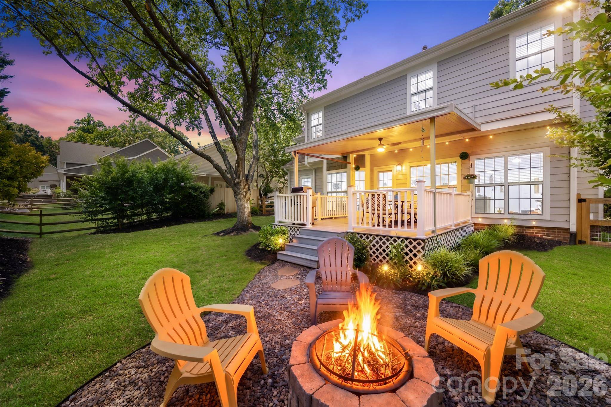 141 Ashford Hollow LN, Mooresville, NC 28117