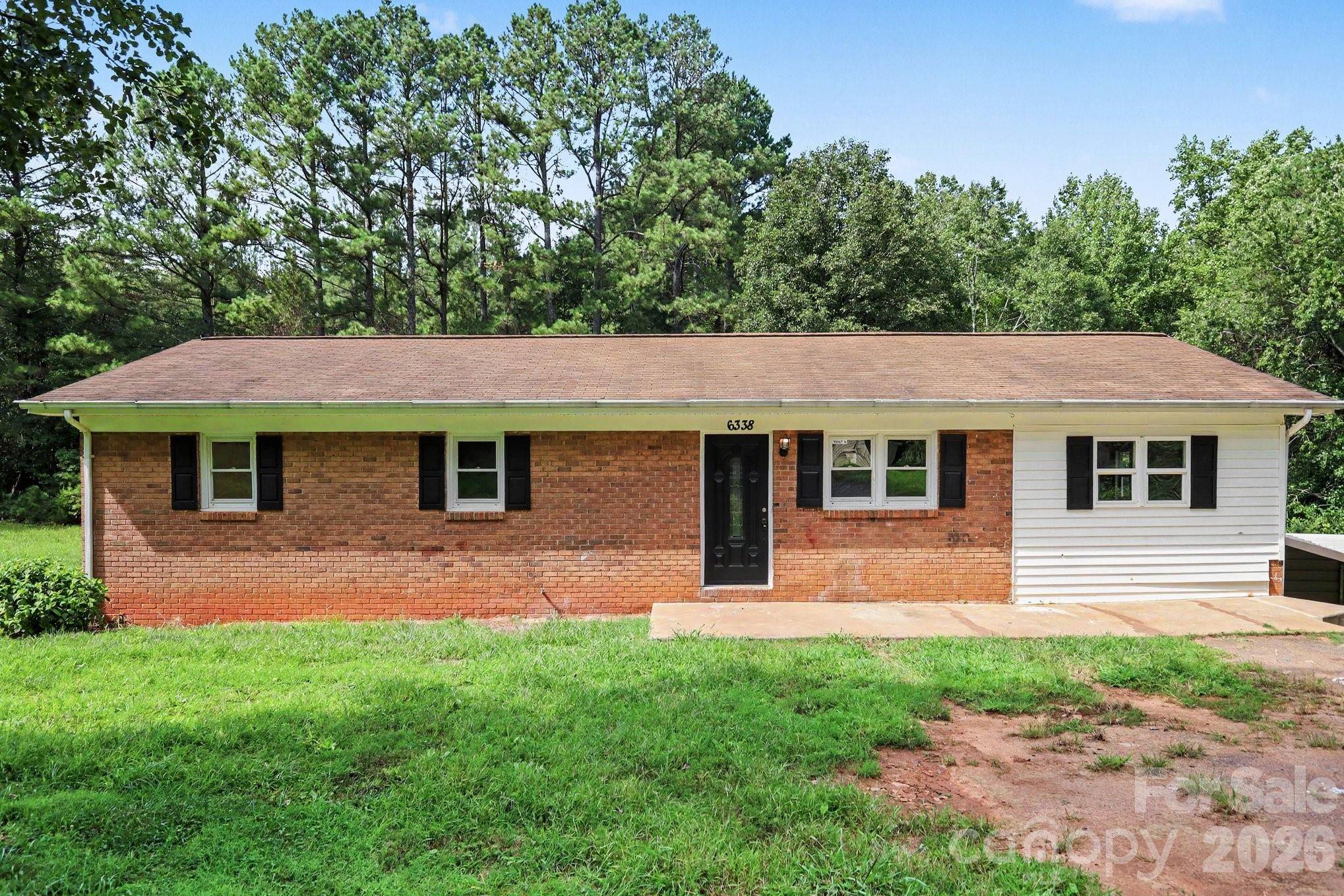 6338 Fairlane ST, Hickory, NC 28602