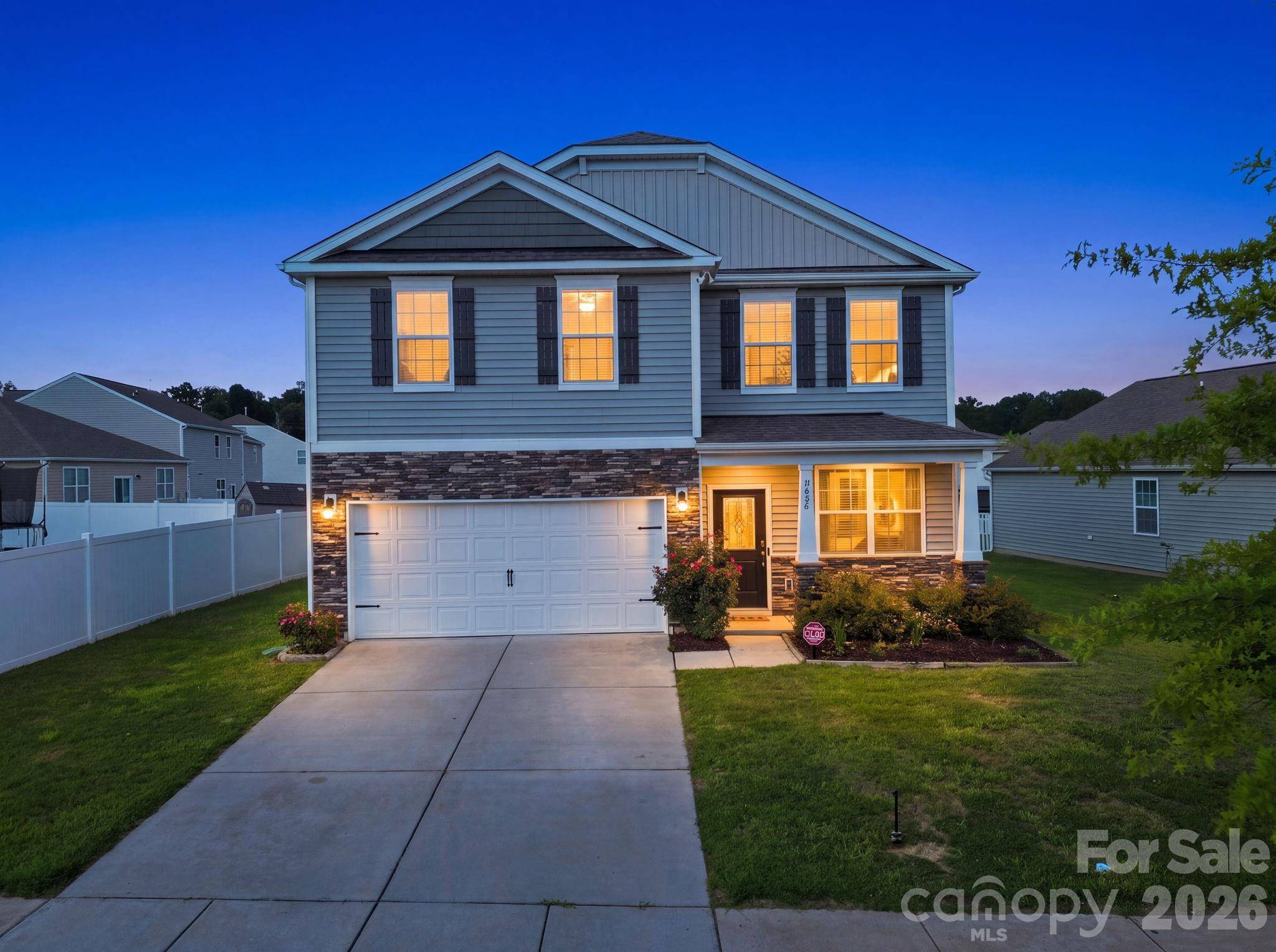 2424 Tallet TRCE, Charlotte, NC 28216