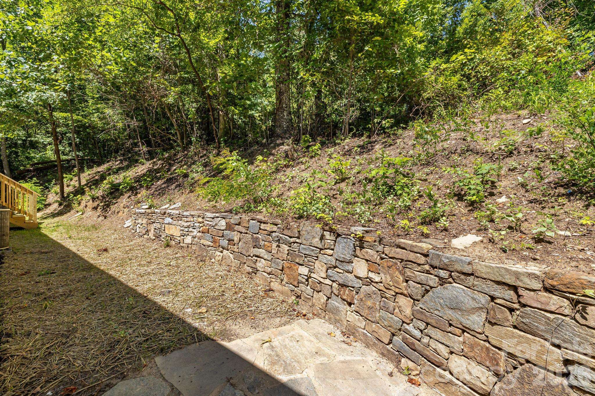 81 Spring Mountain RD, Fairview, NC 28730