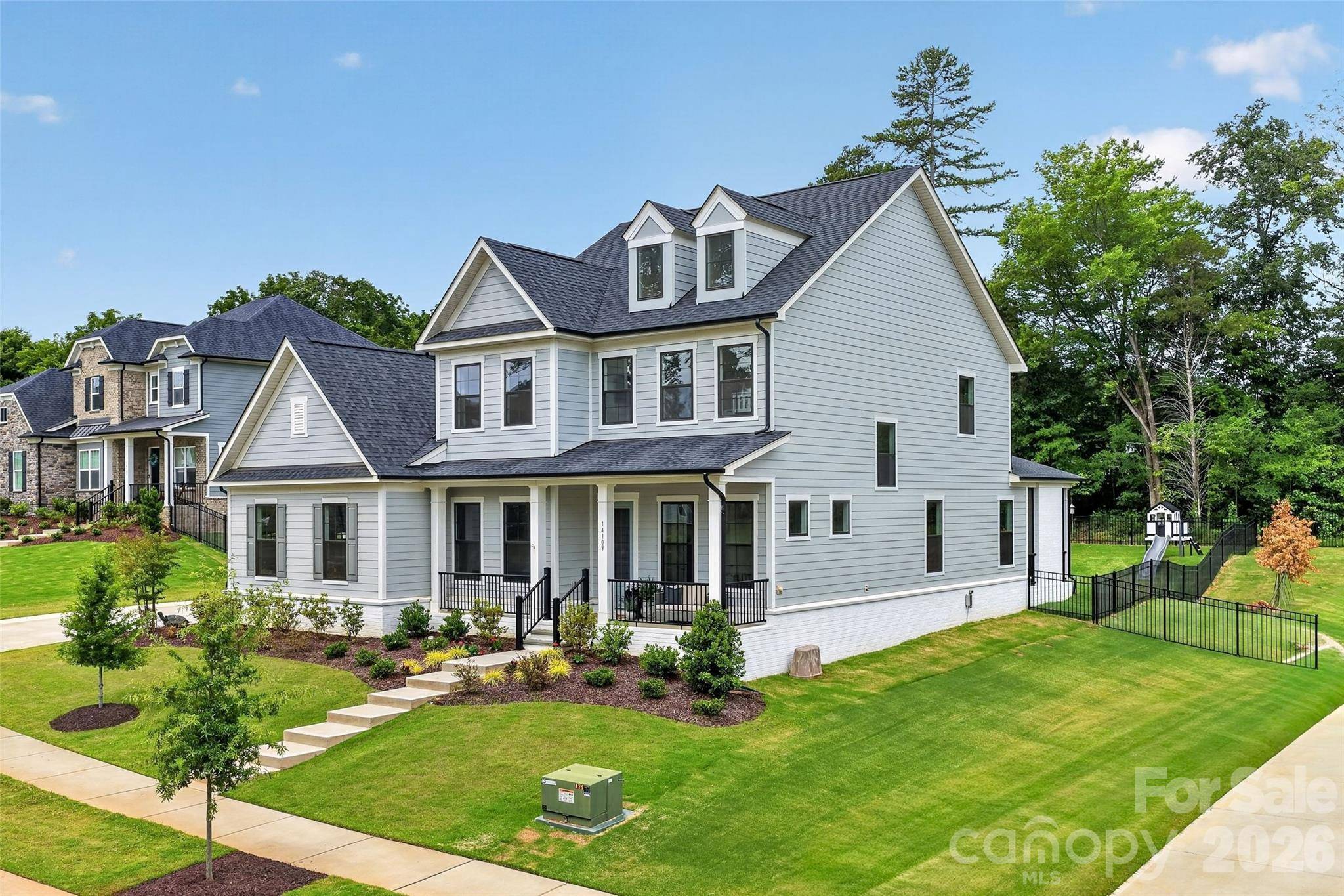 14109 White Gardens LN, Huntersville, NC 28078