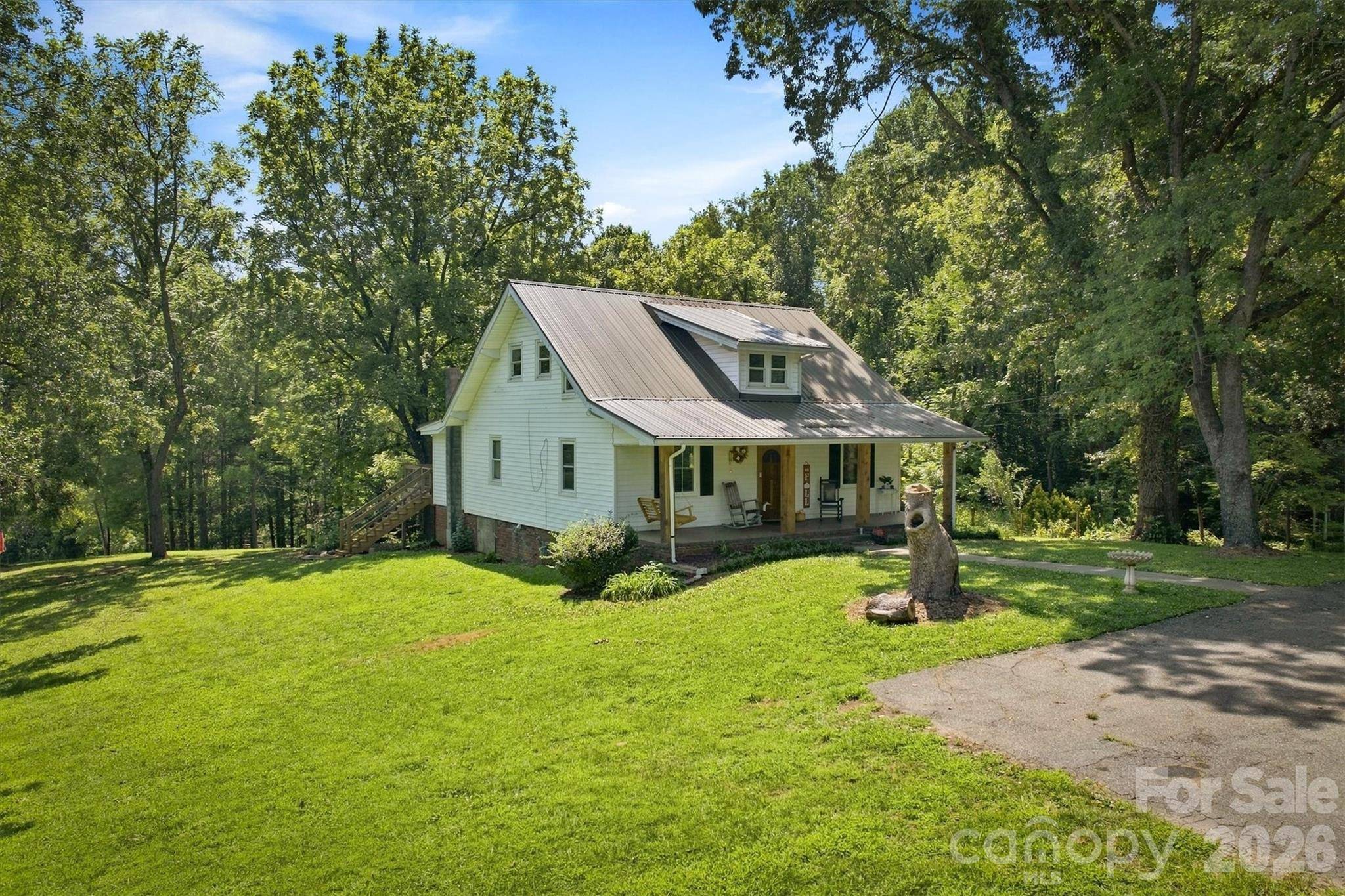 116 Amherst RD, Morganton, NC 28655