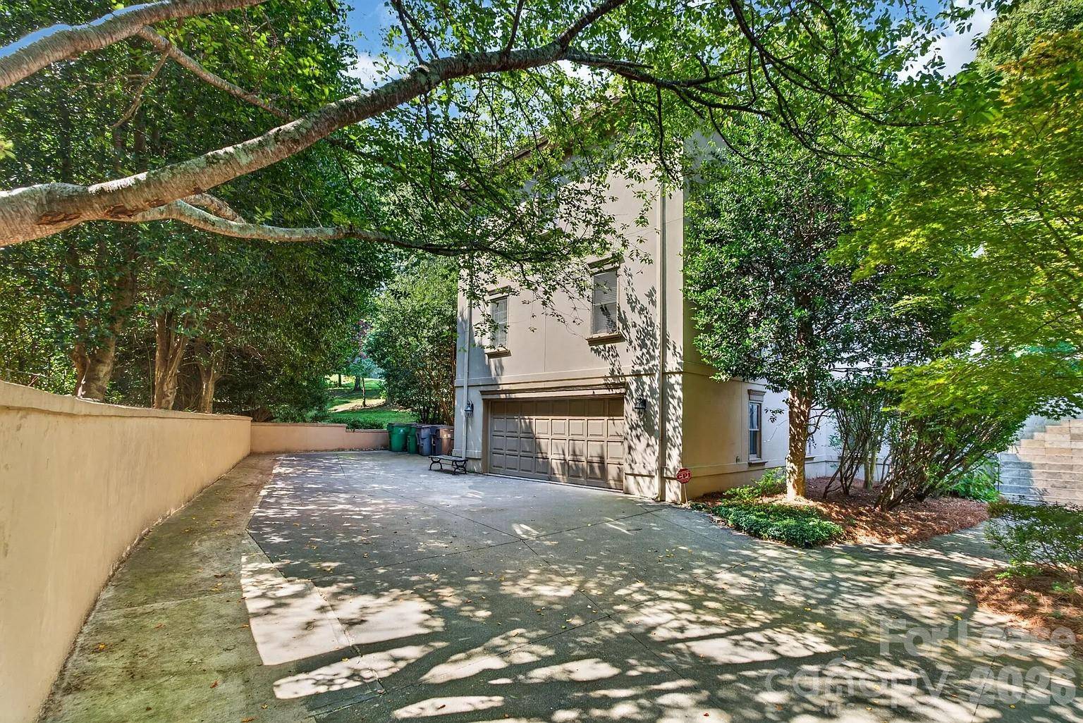 4811 Old Course DR, Charlotte, NC 28277