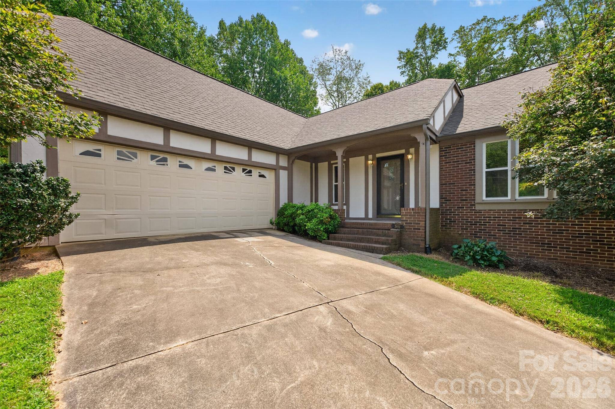 2923 Dogwood DR, Claremont, NC 28610