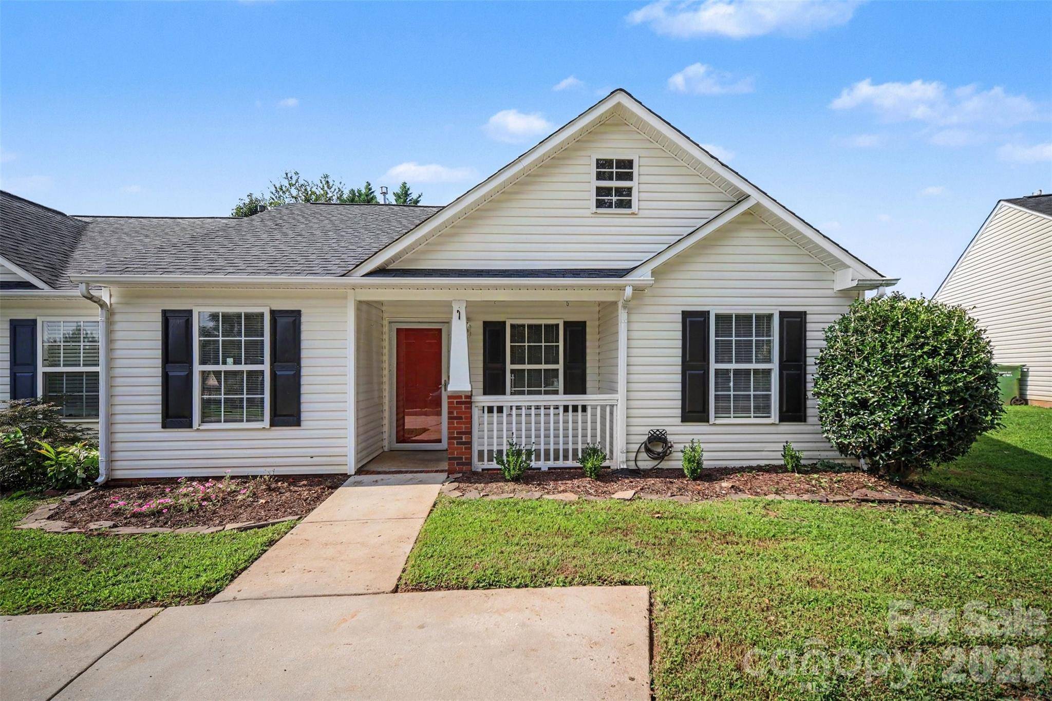 1356 Copper Creek LN, Fort Mill, SC 29715