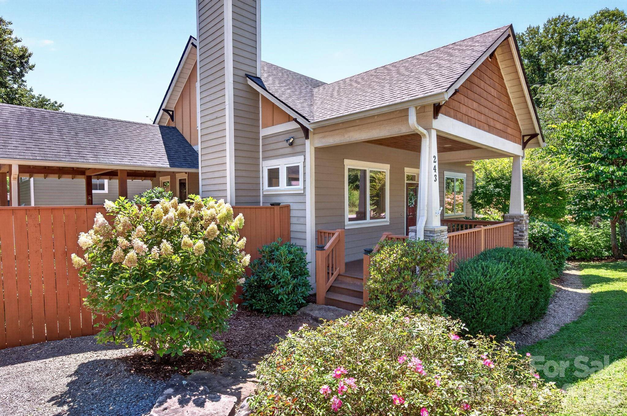 243 Cragmont RD, Black Mountain, NC 28711