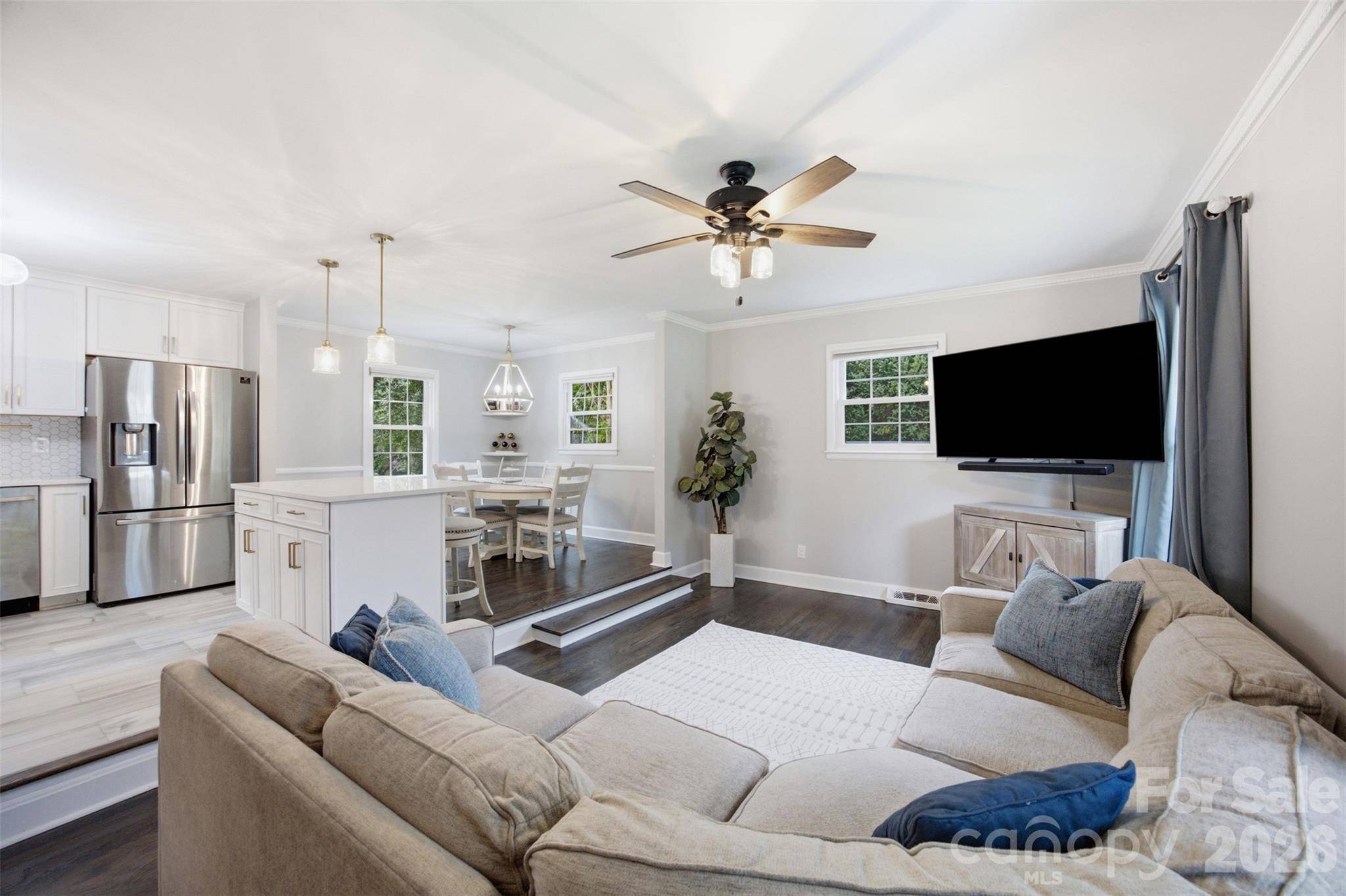 1724 Delchester DR, Charlotte, NC 28210