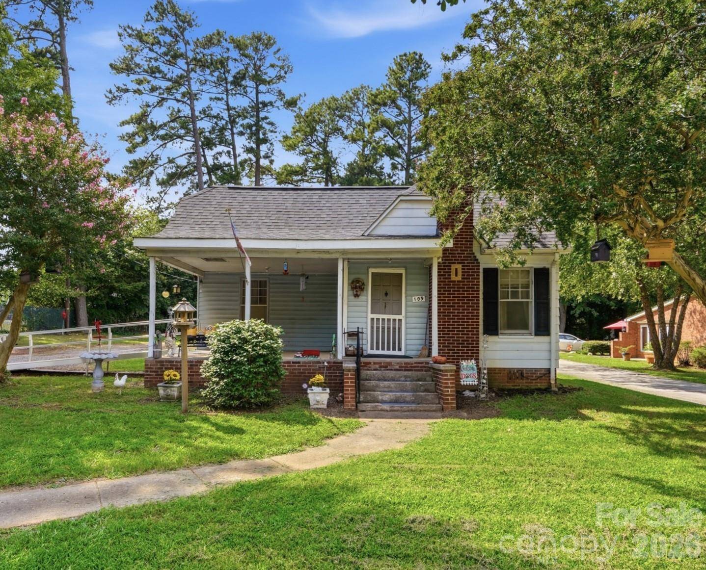 109 Salisbury ST, Rockwell, NC 28138