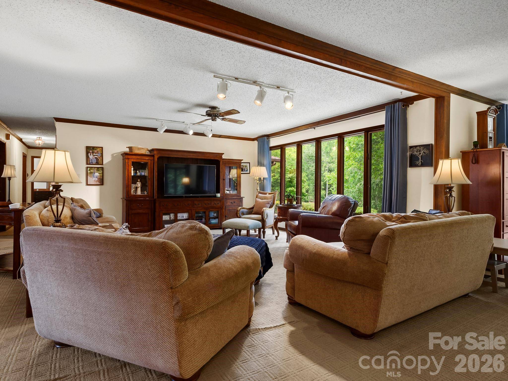 343 White Pine DR, Fletcher, NC 28732