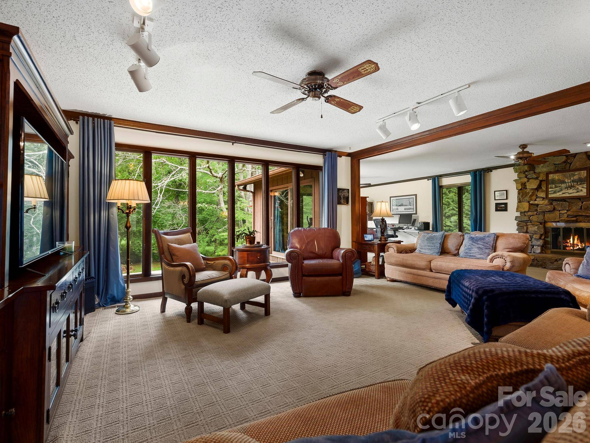 343 White Pine DR, Fletcher, NC 28732