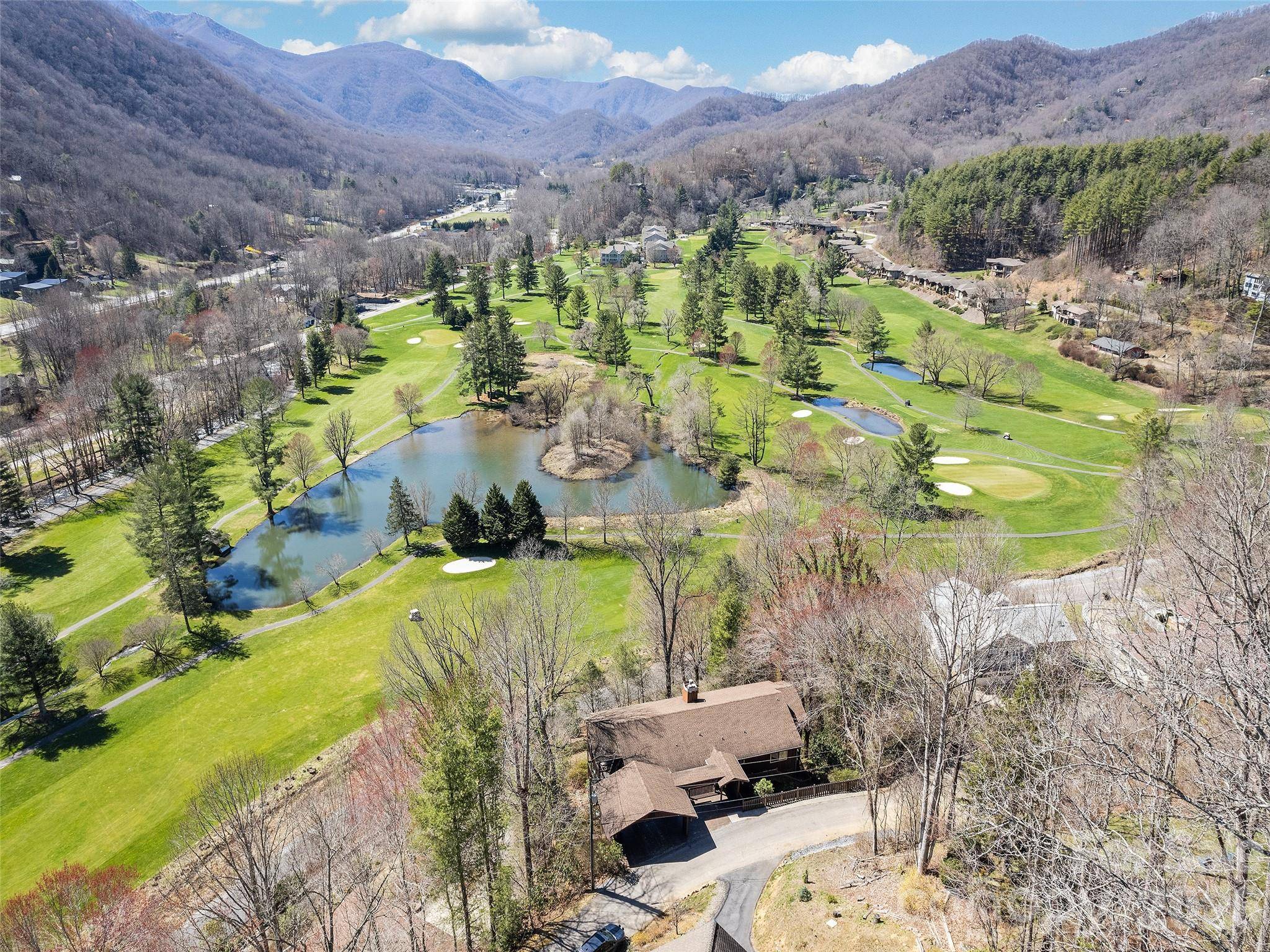 182 Allison DR, Maggie Valley, NC 28751