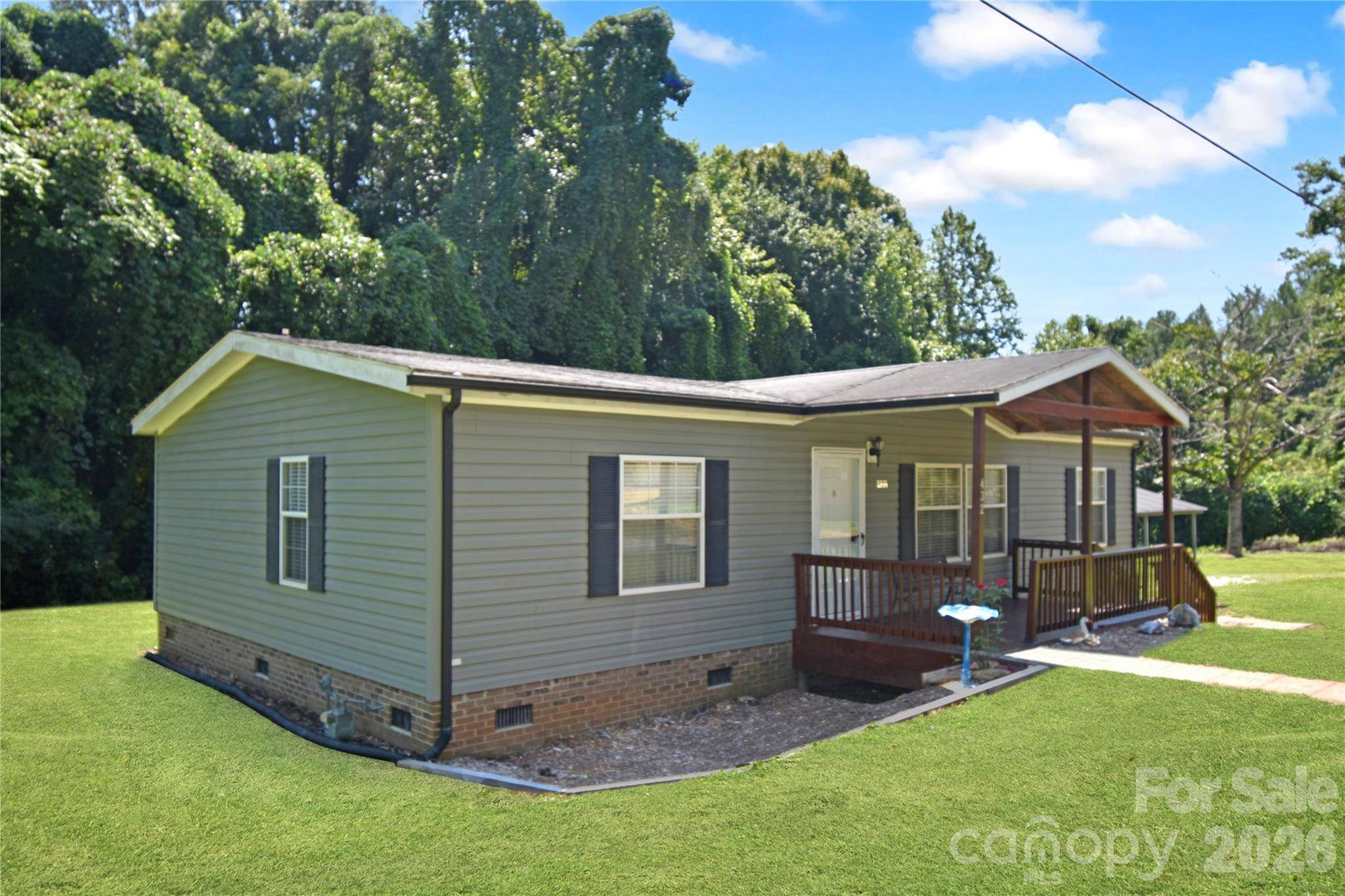 432 Forest PL NW, Lenoir, NC 28645