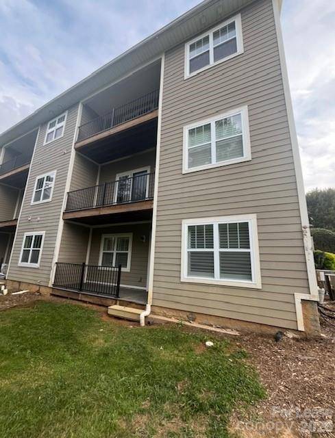 94 Foxden DR #101, Fletcher, NC 28732