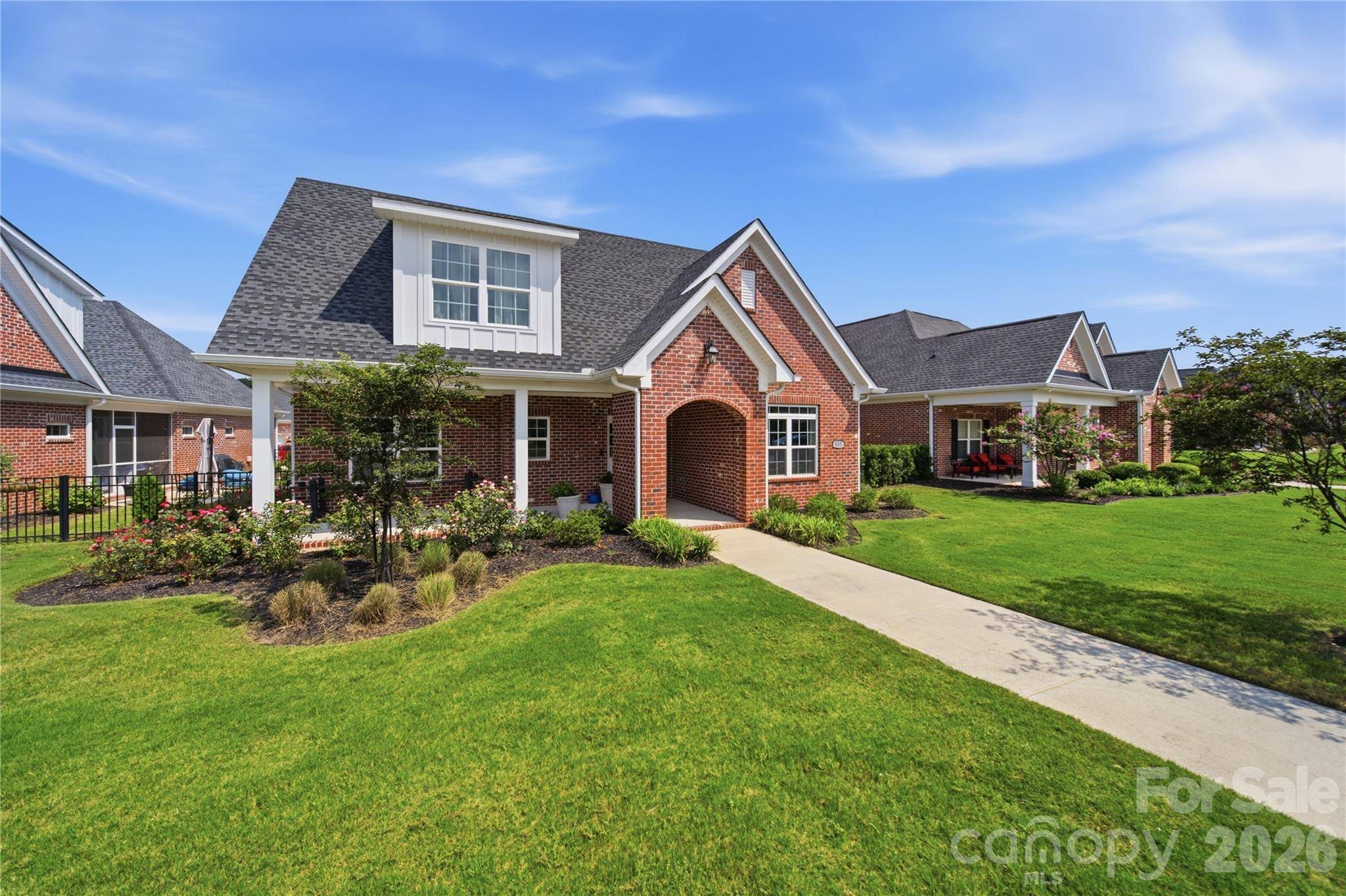 531 Buckview LN, Elgin, SC 29045