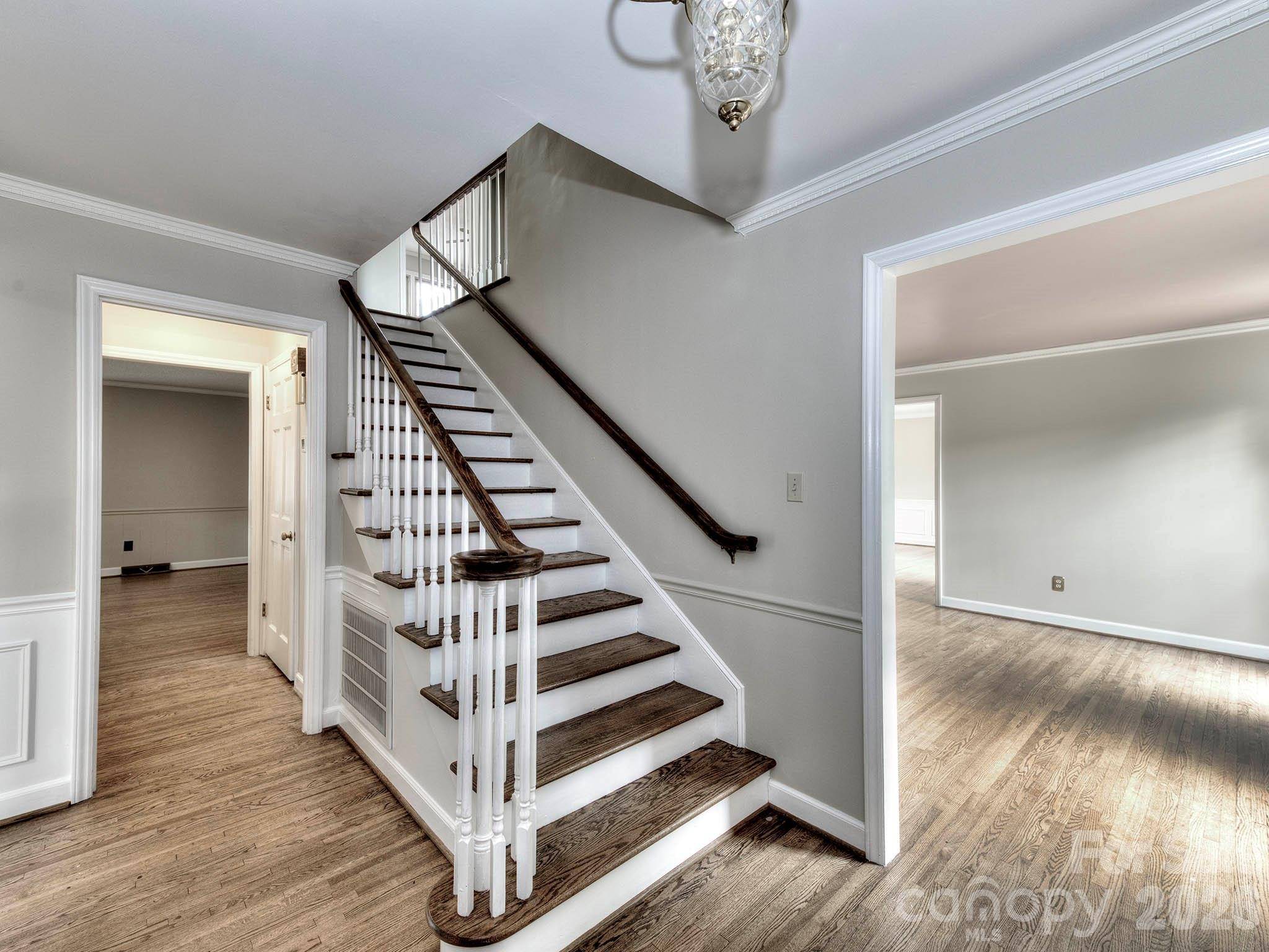 1401 Heatherloch DR, Gastonia, NC 28054