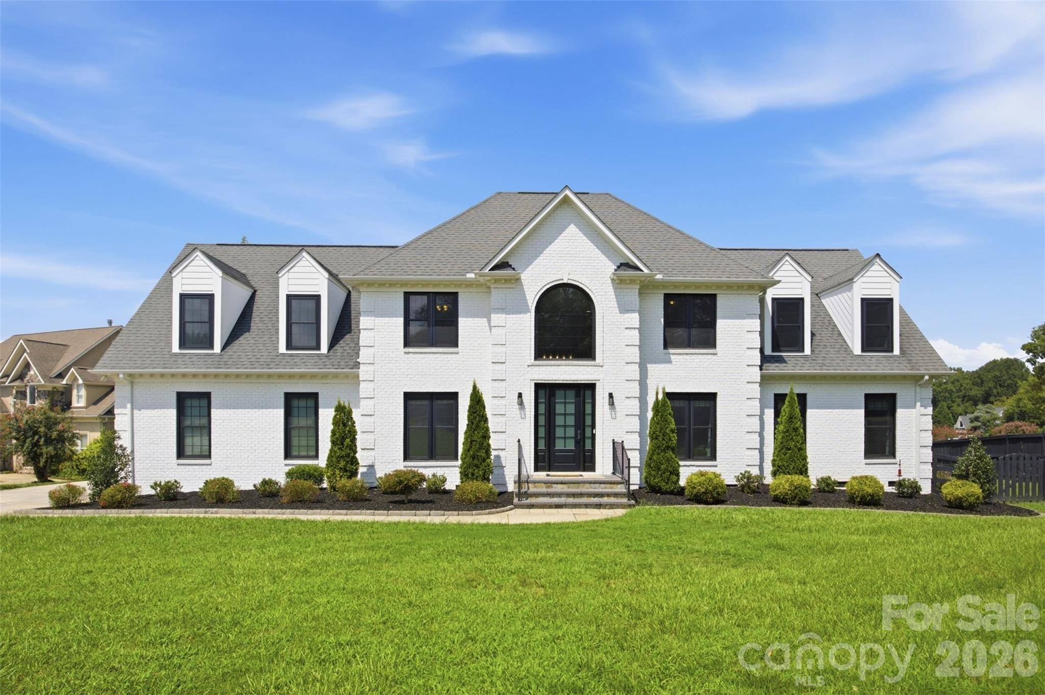 1002 Heather Glen DR, Matthews, NC 28104