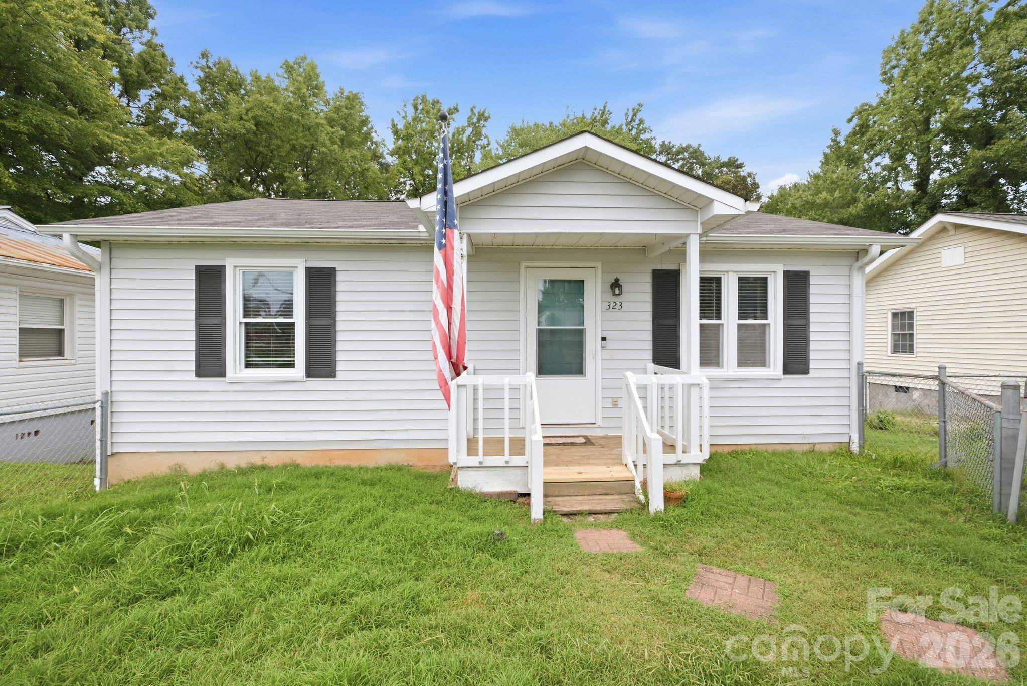 323 Avery AVE, High Point, NC 27265