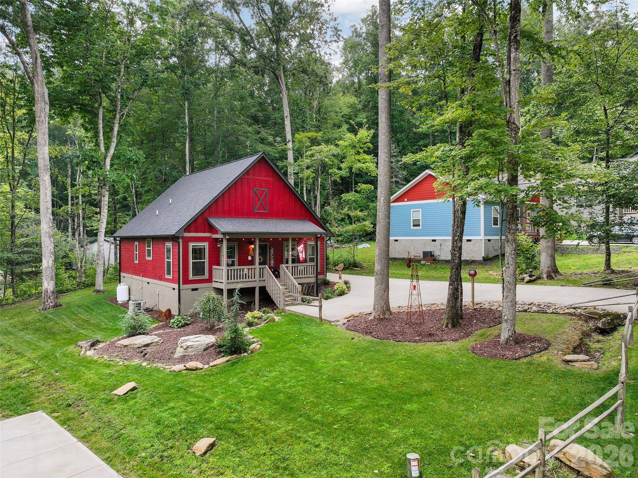 545 Twinbrook LN, Maggie Valley, NC 28751