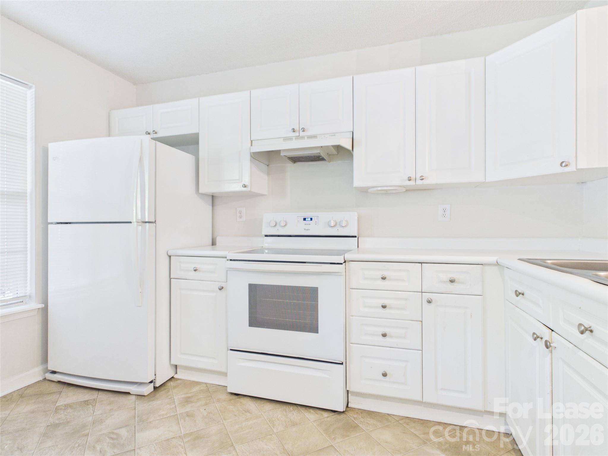 609 Mountainwater DR, Charlotte, NC 28262